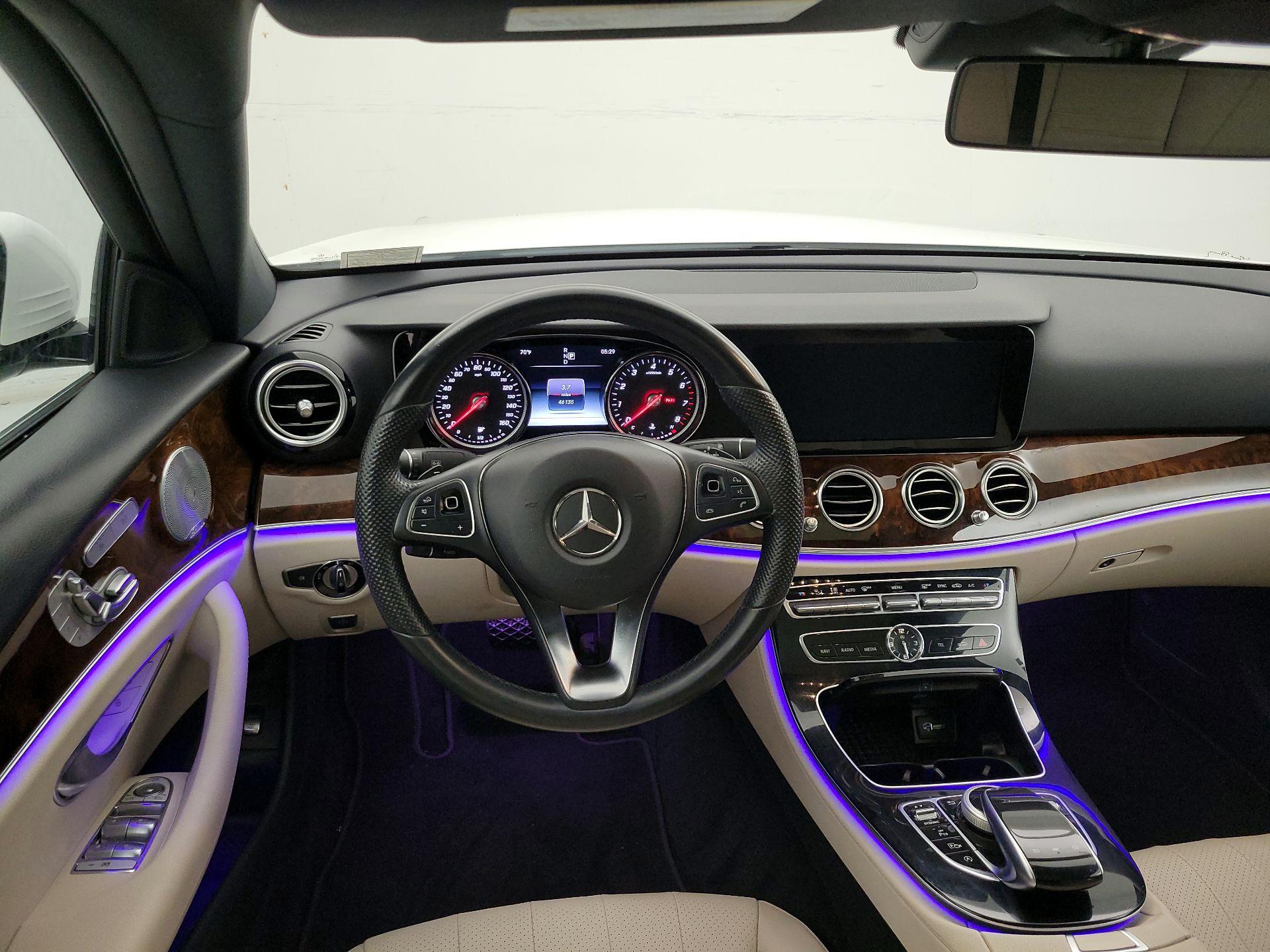 Thumbnail: 2017 Mercedes-Benz E-Class - 10