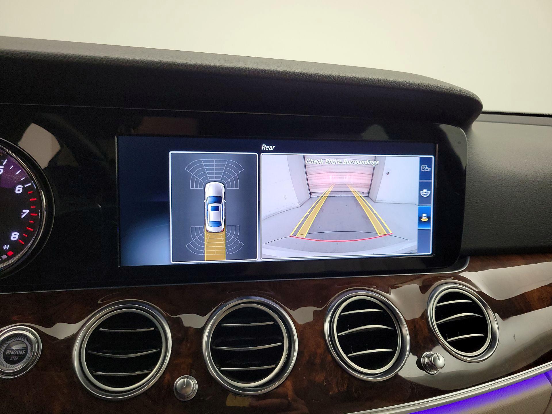 Thumbnail: 2017 Mercedes-Benz E-Class - 15