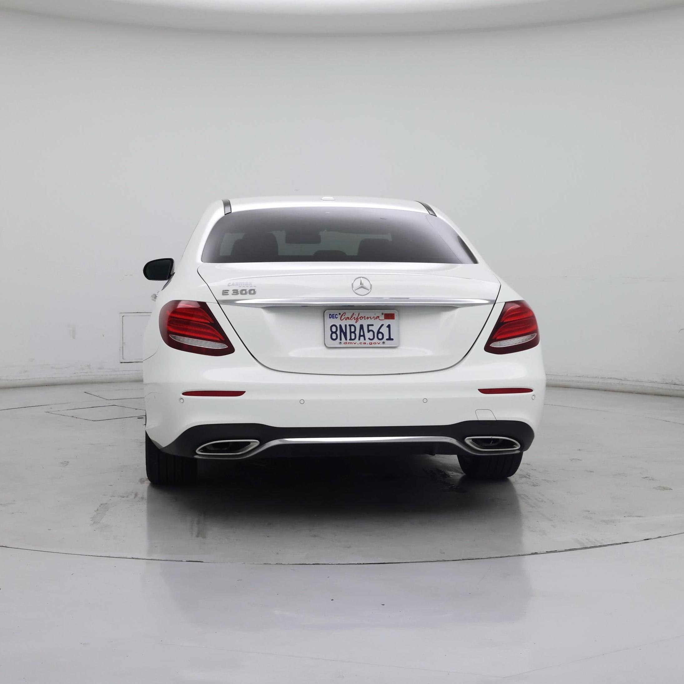 Thumbnail: 2017 Mercedes-Benz E-Class - 6