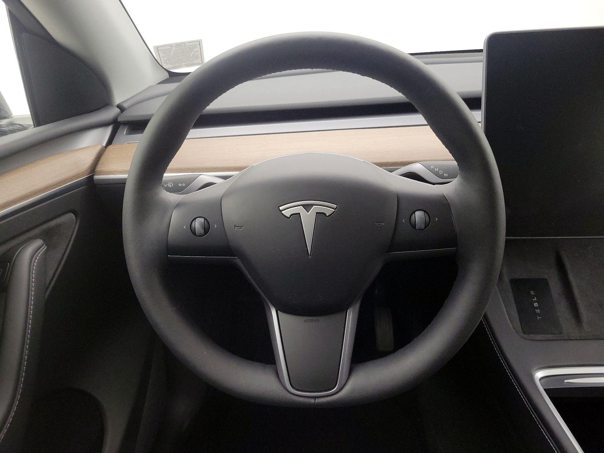 Thumbnail: 2024 Tesla Model Y - 10