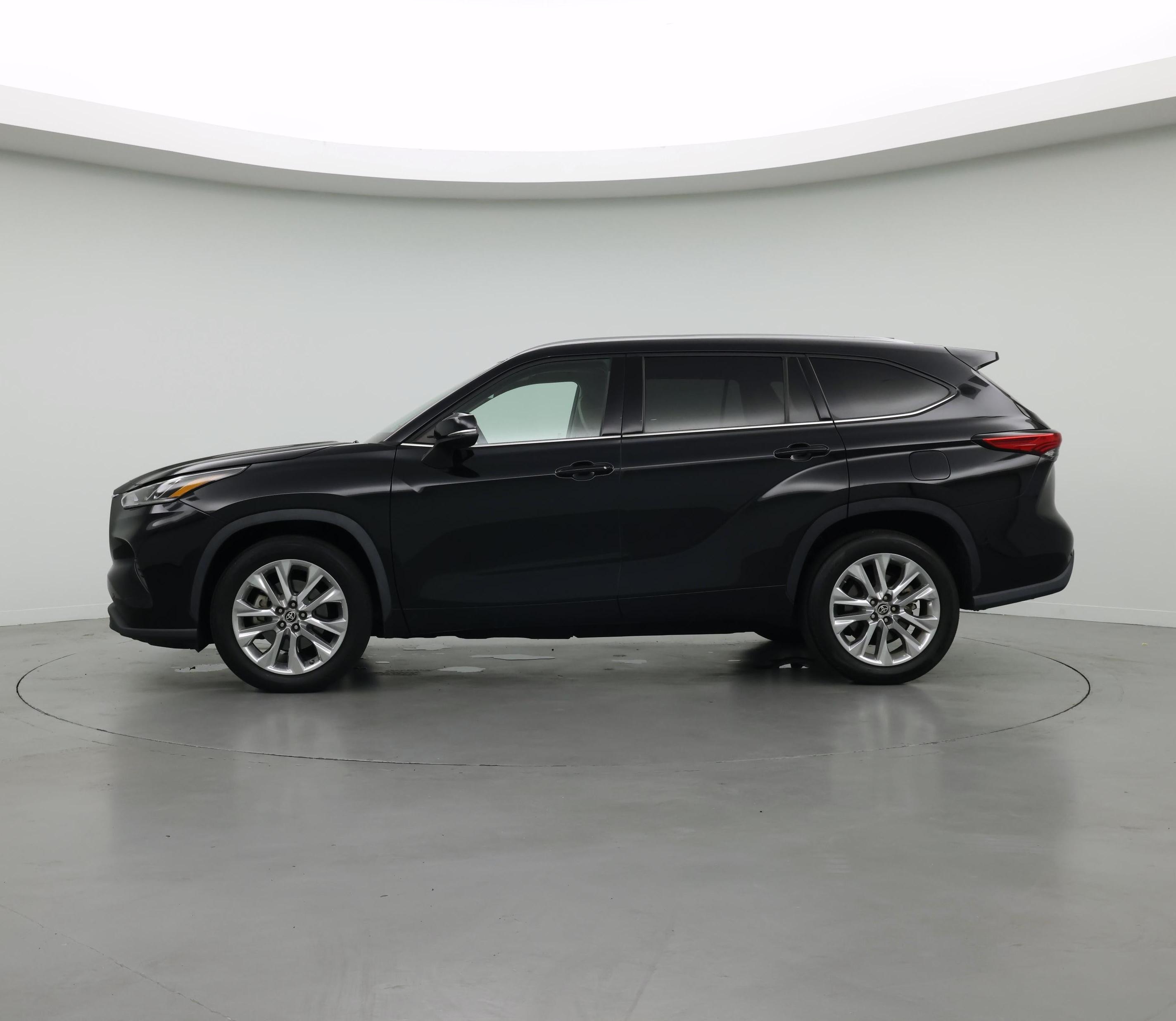 Thumbnail: 2023 Toyota Highlander - 3