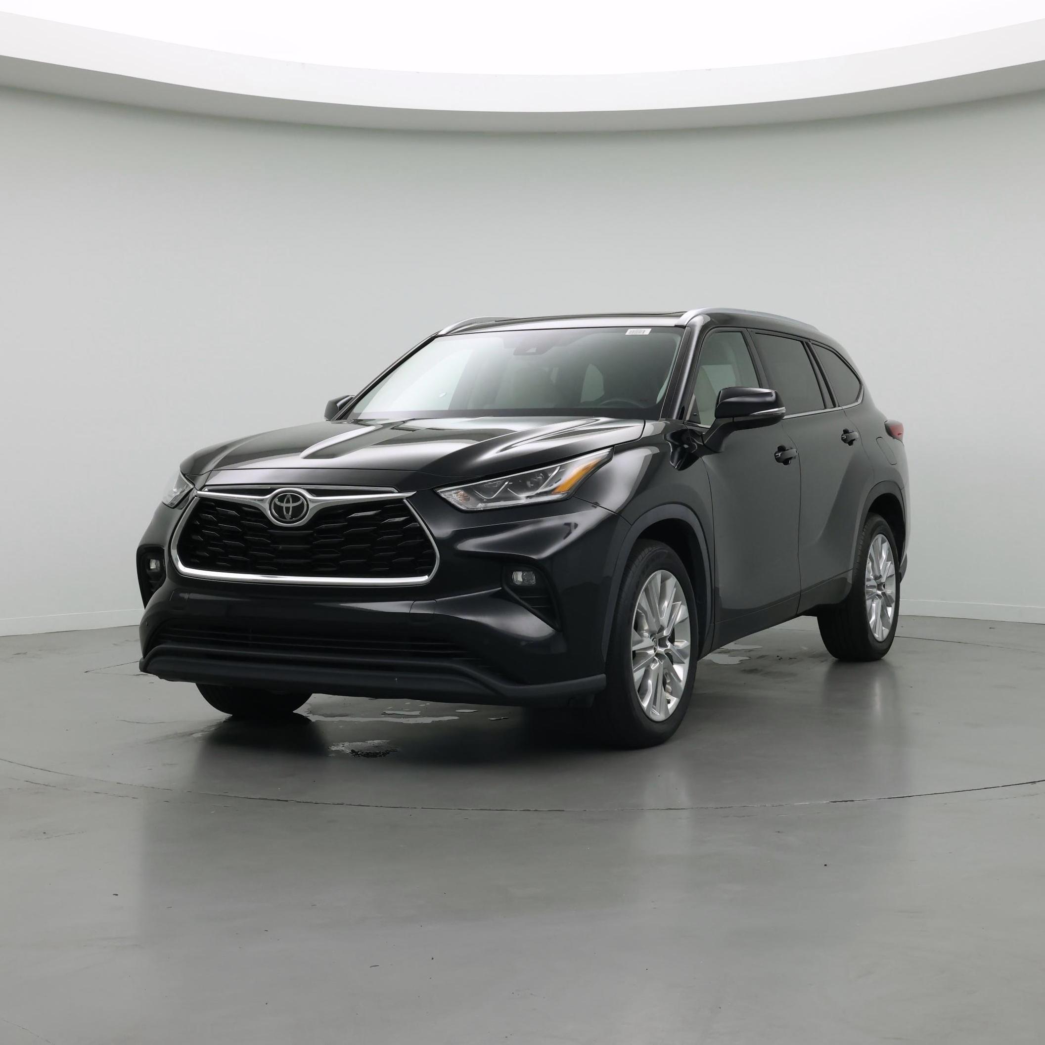 Thumbnail: 2023 Toyota Highlander - 4