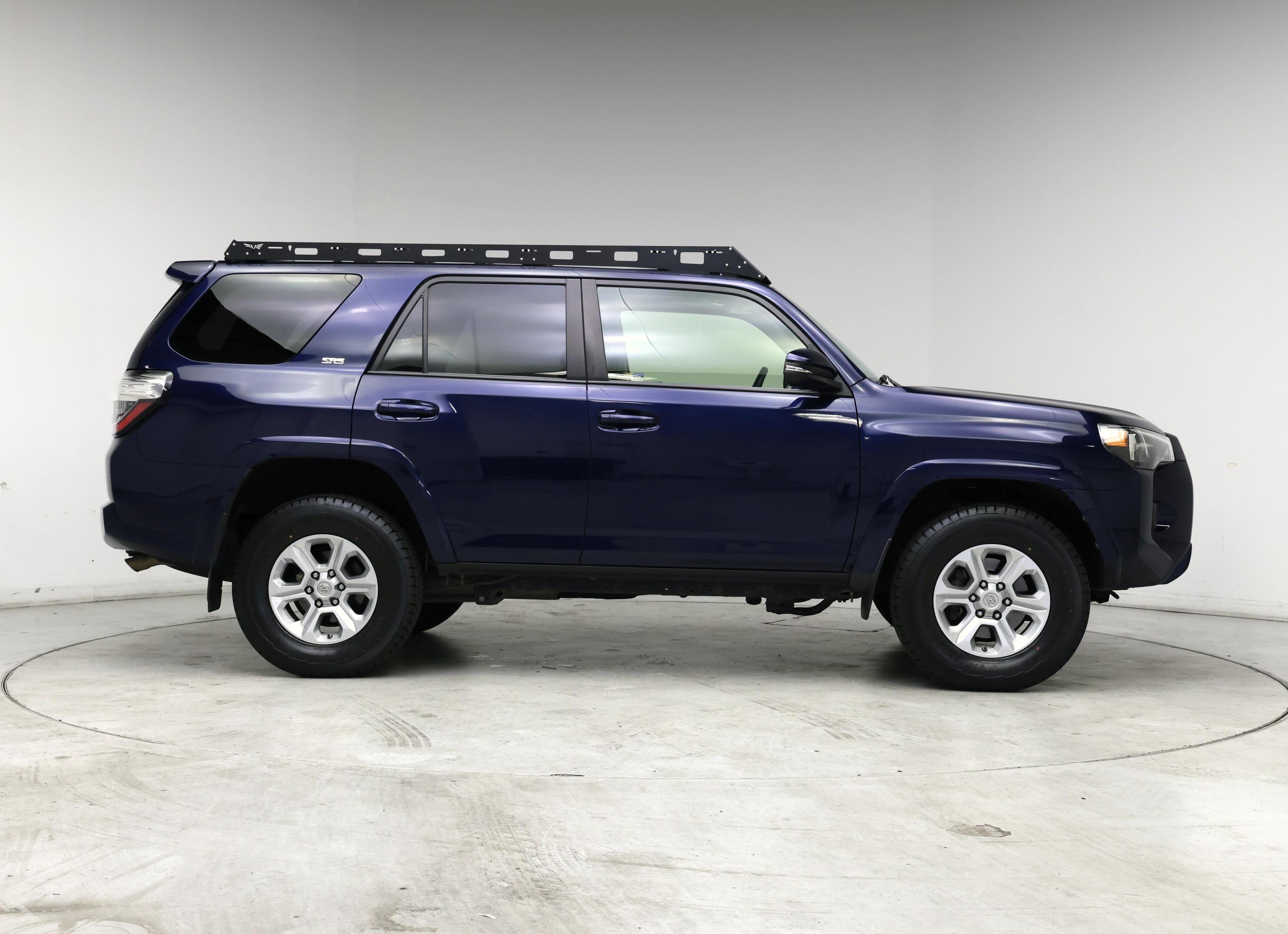 Thumbnail: 2019 Toyota 4Runner - 7
