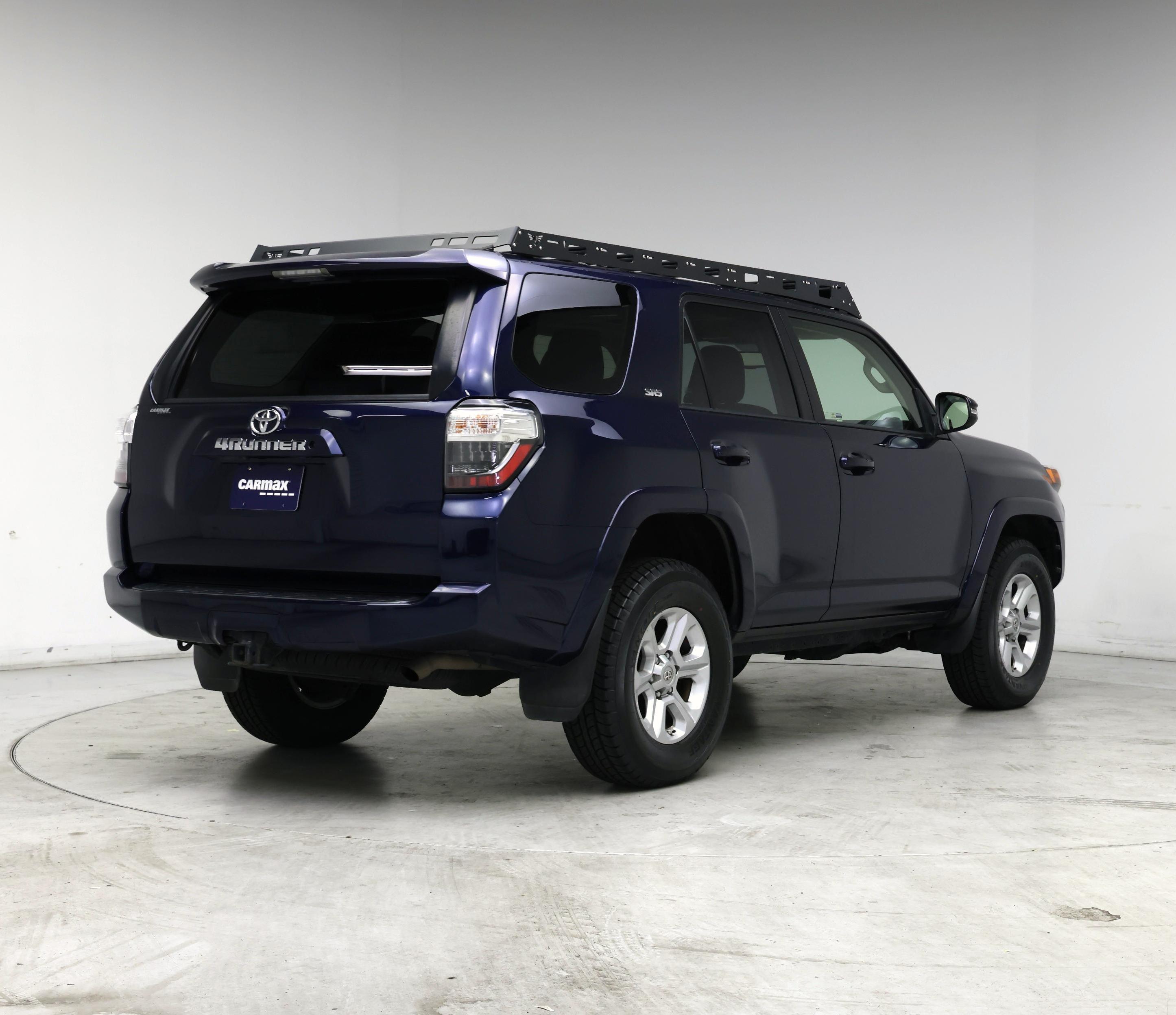 Thumbnail: 2019 Toyota 4Runner - 8