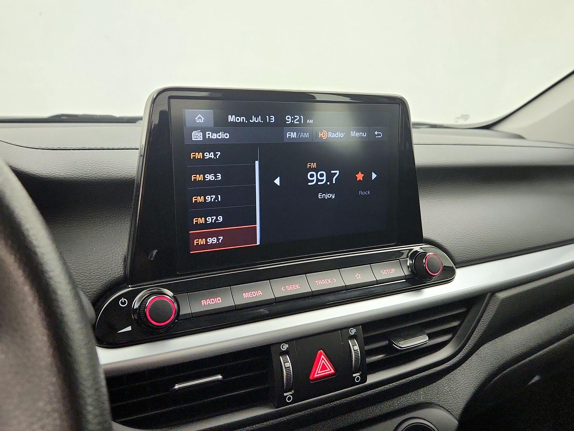Thumbnail: 2023 Kia Forte - 15