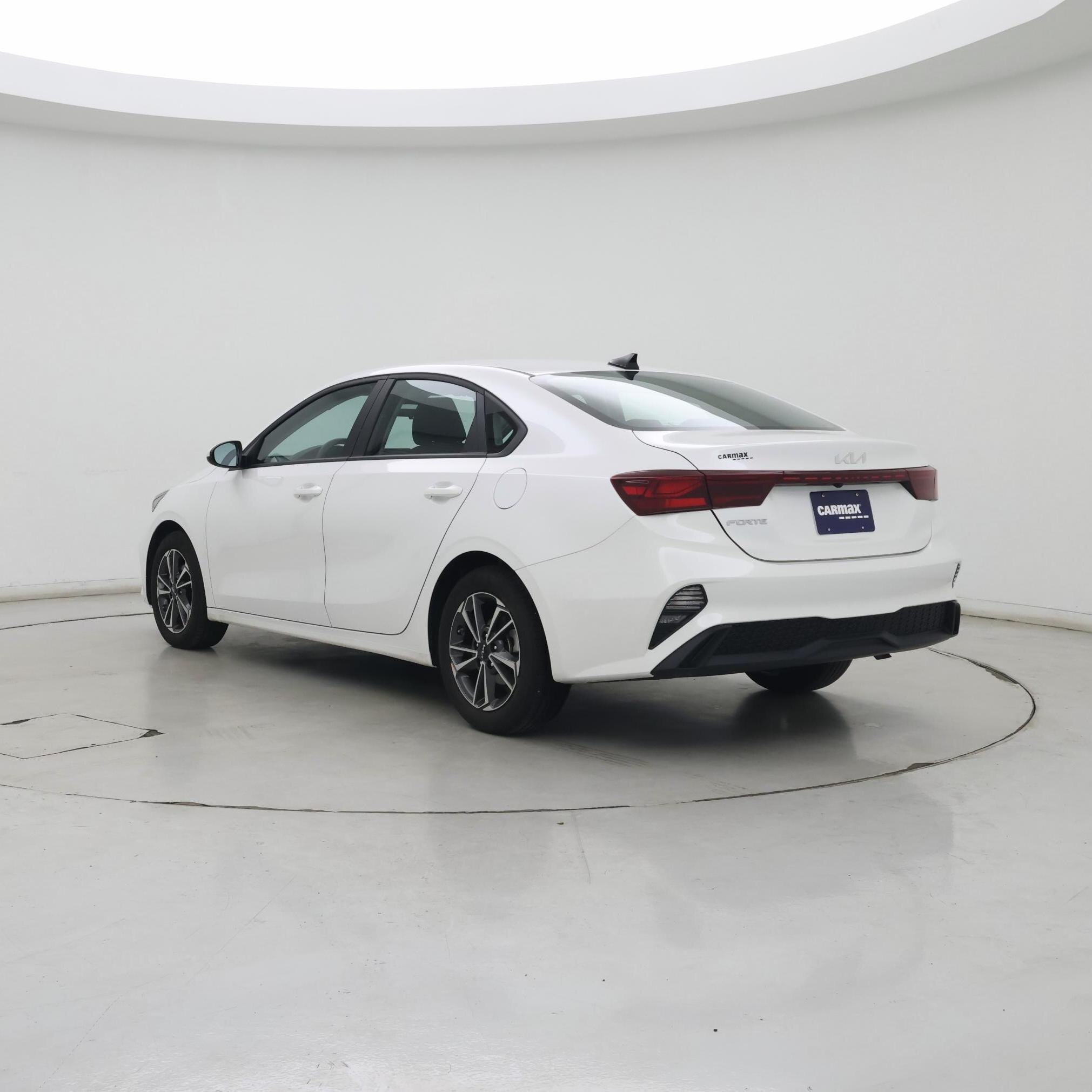 Thumbnail: 2023 Kia Forte - 2