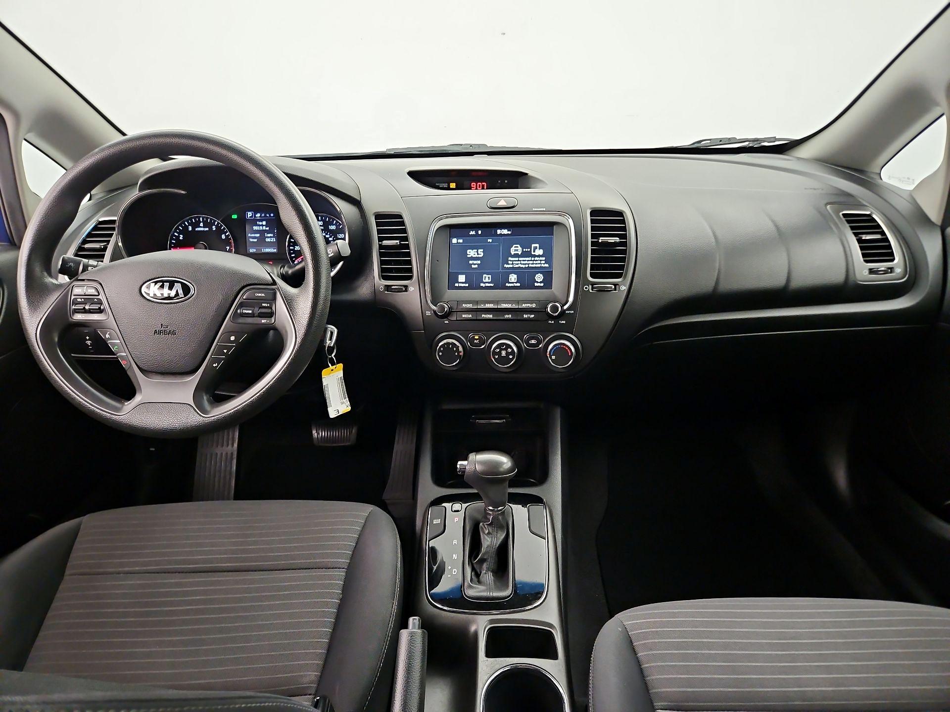 Thumbnail: 2018 Kia Forte - 9