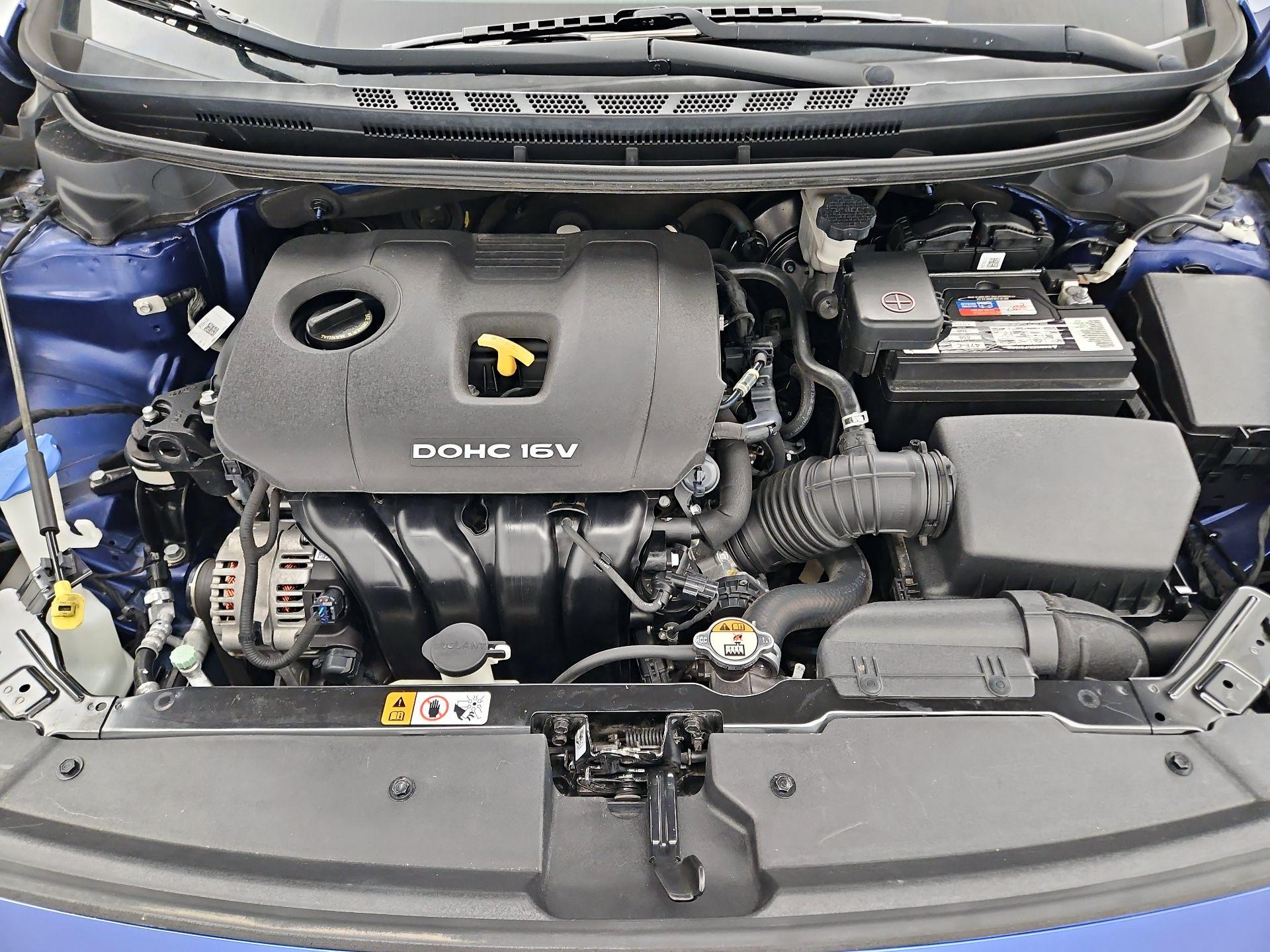 Thumbnail: 2018 Kia Forte - 17