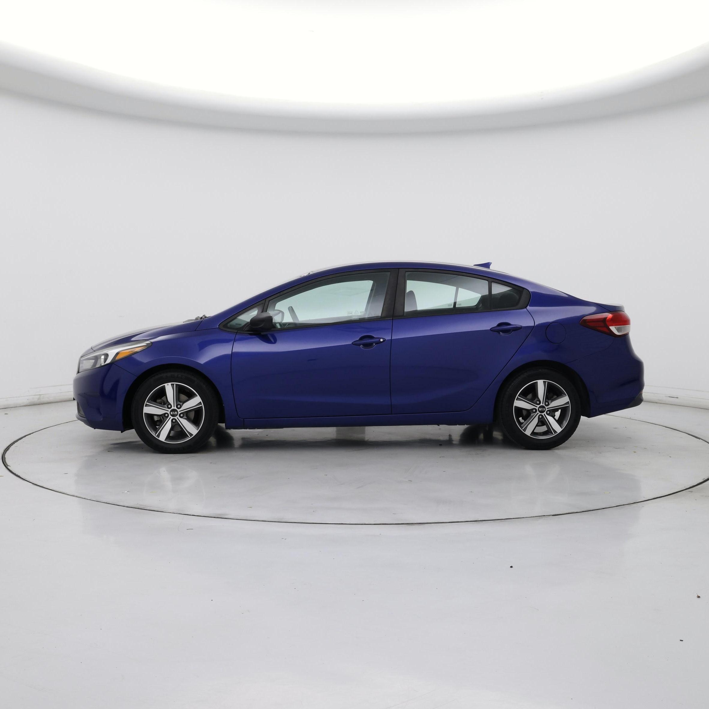 Thumbnail: 2018 Kia Forte - 3