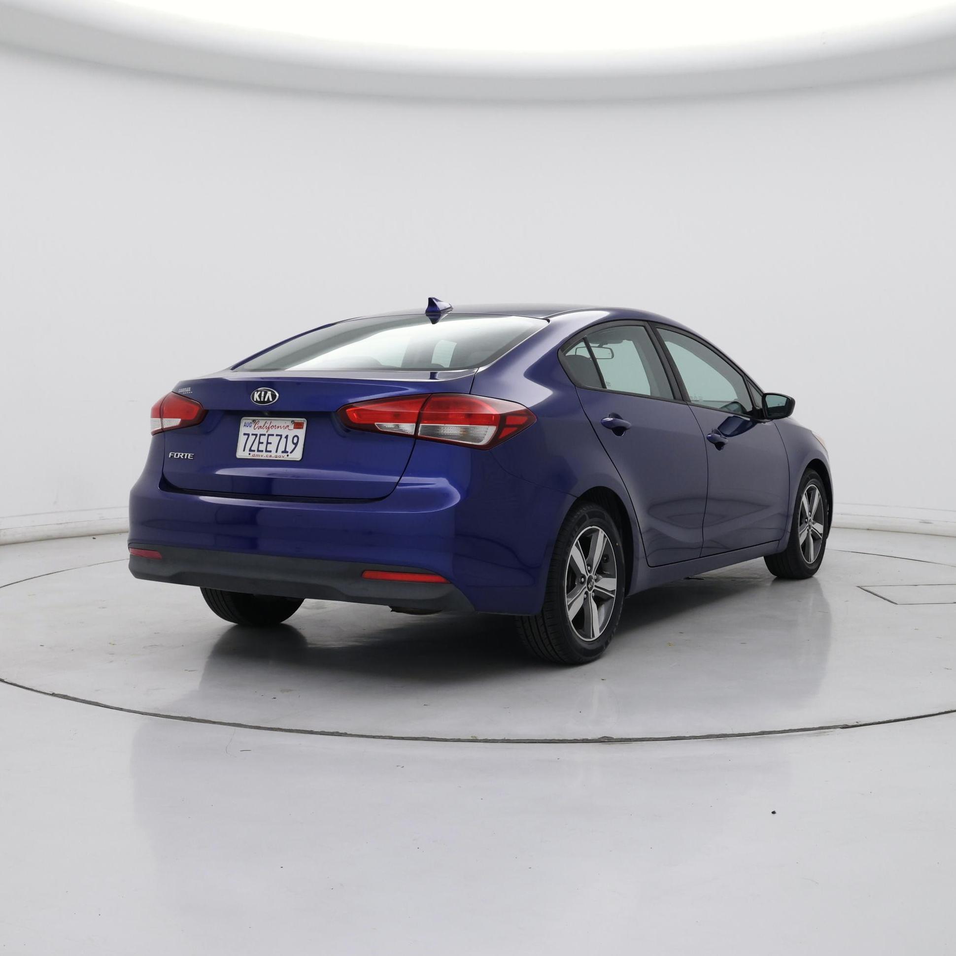 Thumbnail: 2018 Kia Forte - 8