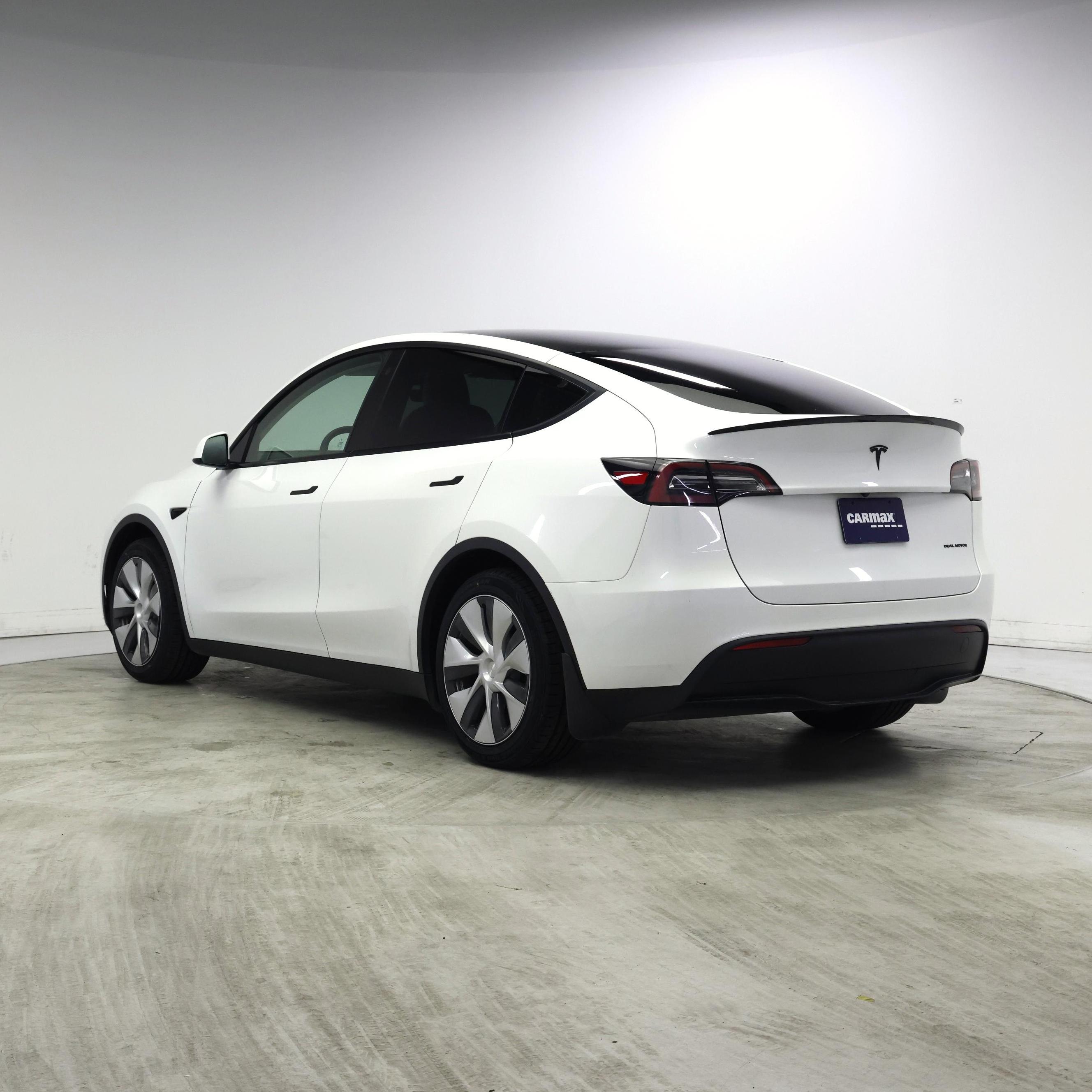Thumbnail: 2023 Tesla Model Y - 2