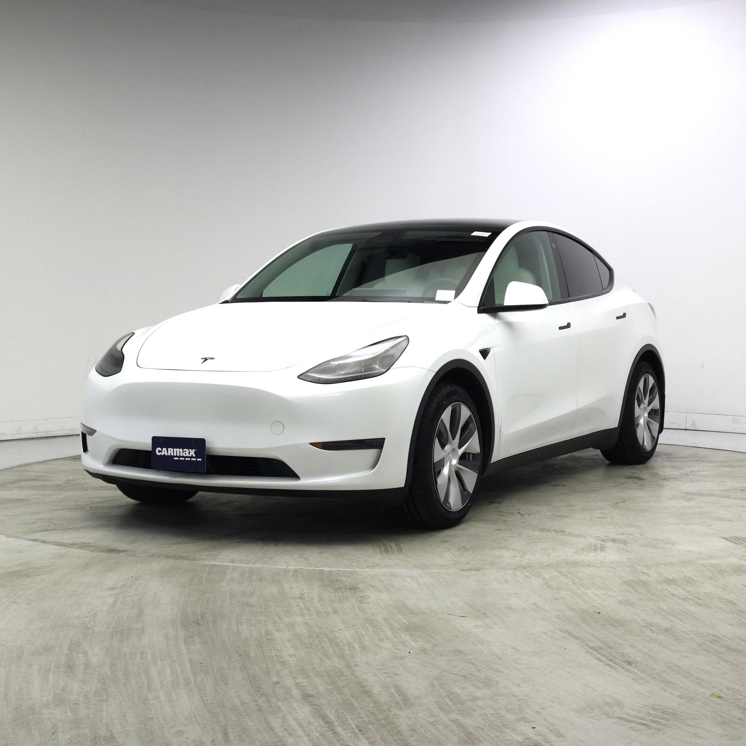 Thumbnail: 2023 Tesla Model Y - 4