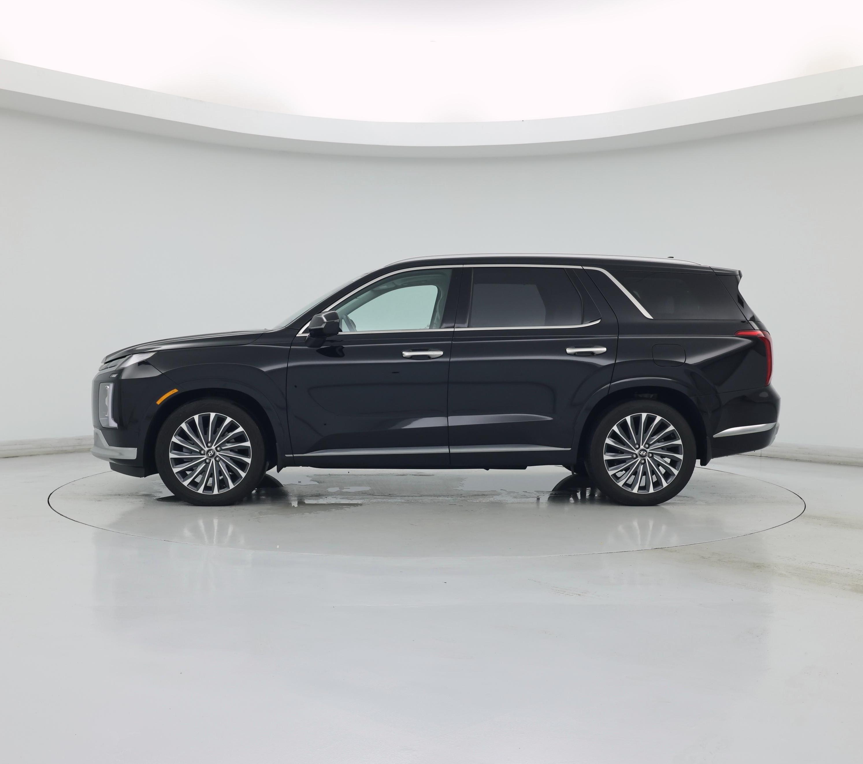 Thumbnail: 2023 Hyundai Palisade - 3