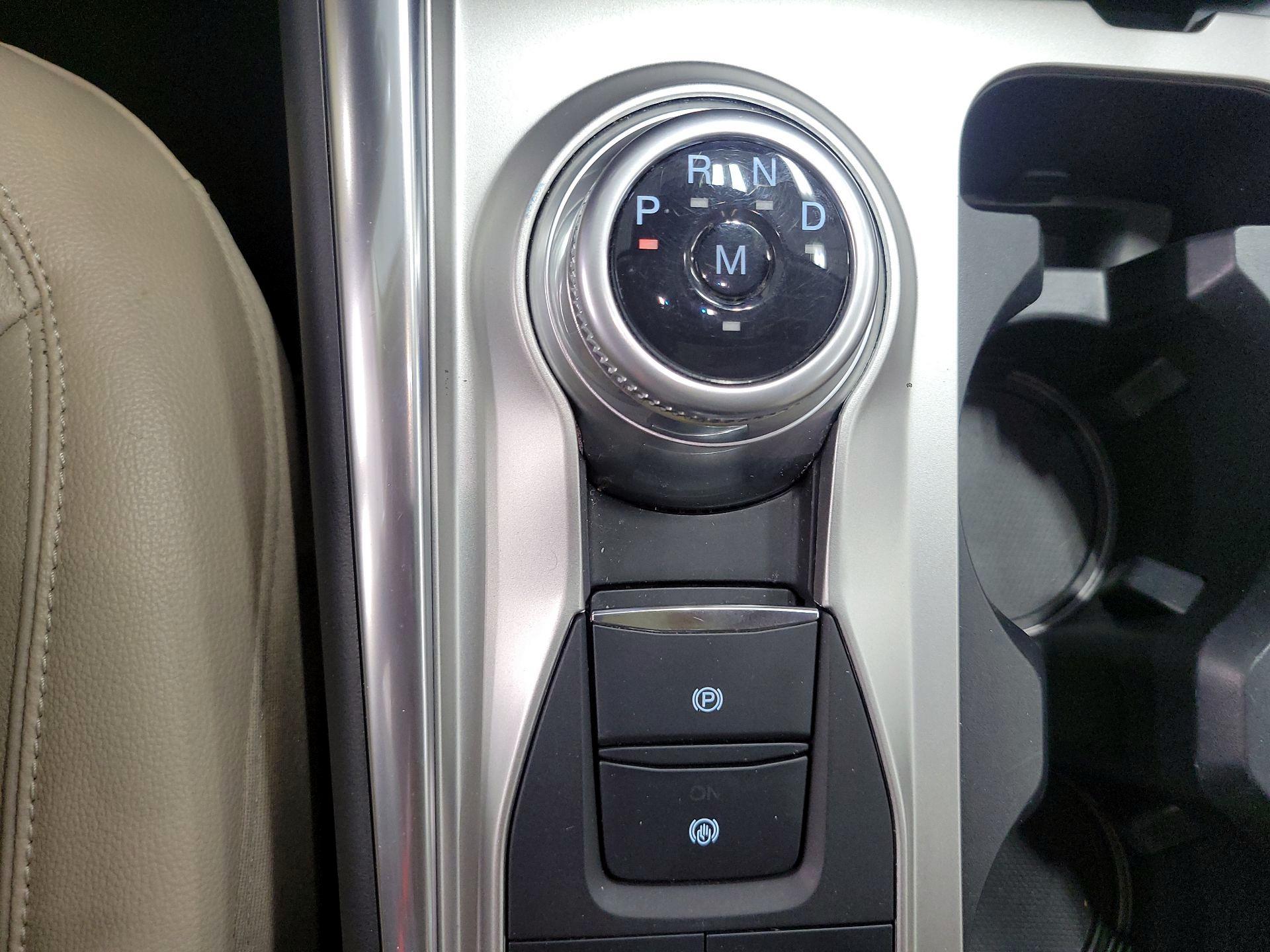 Thumbnail: 2020 Ford Explorer - 18