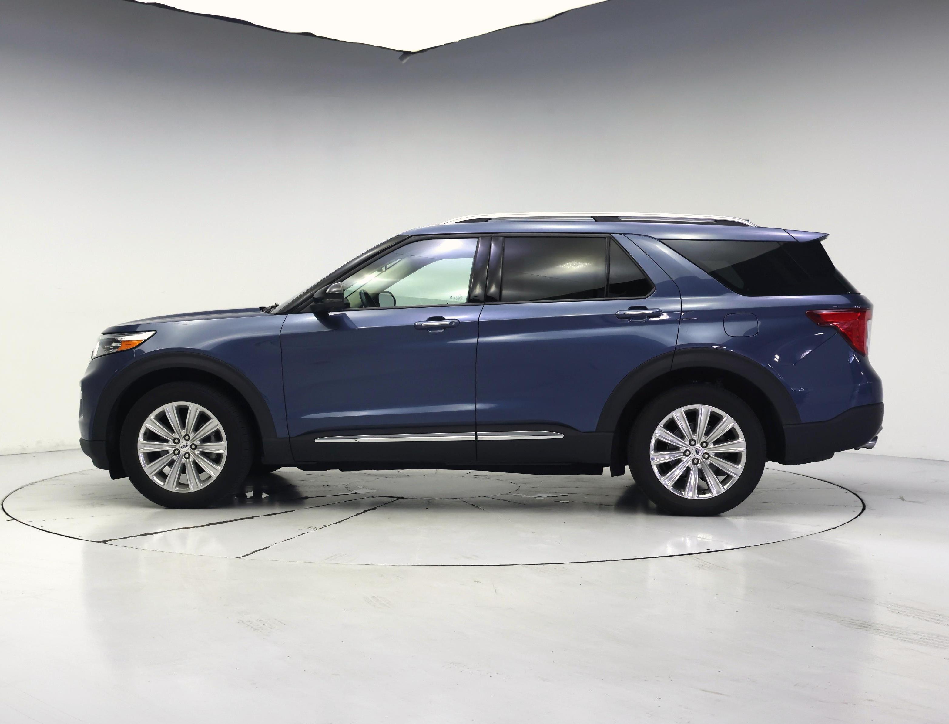 Thumbnail: 2020 Ford Explorer - 3