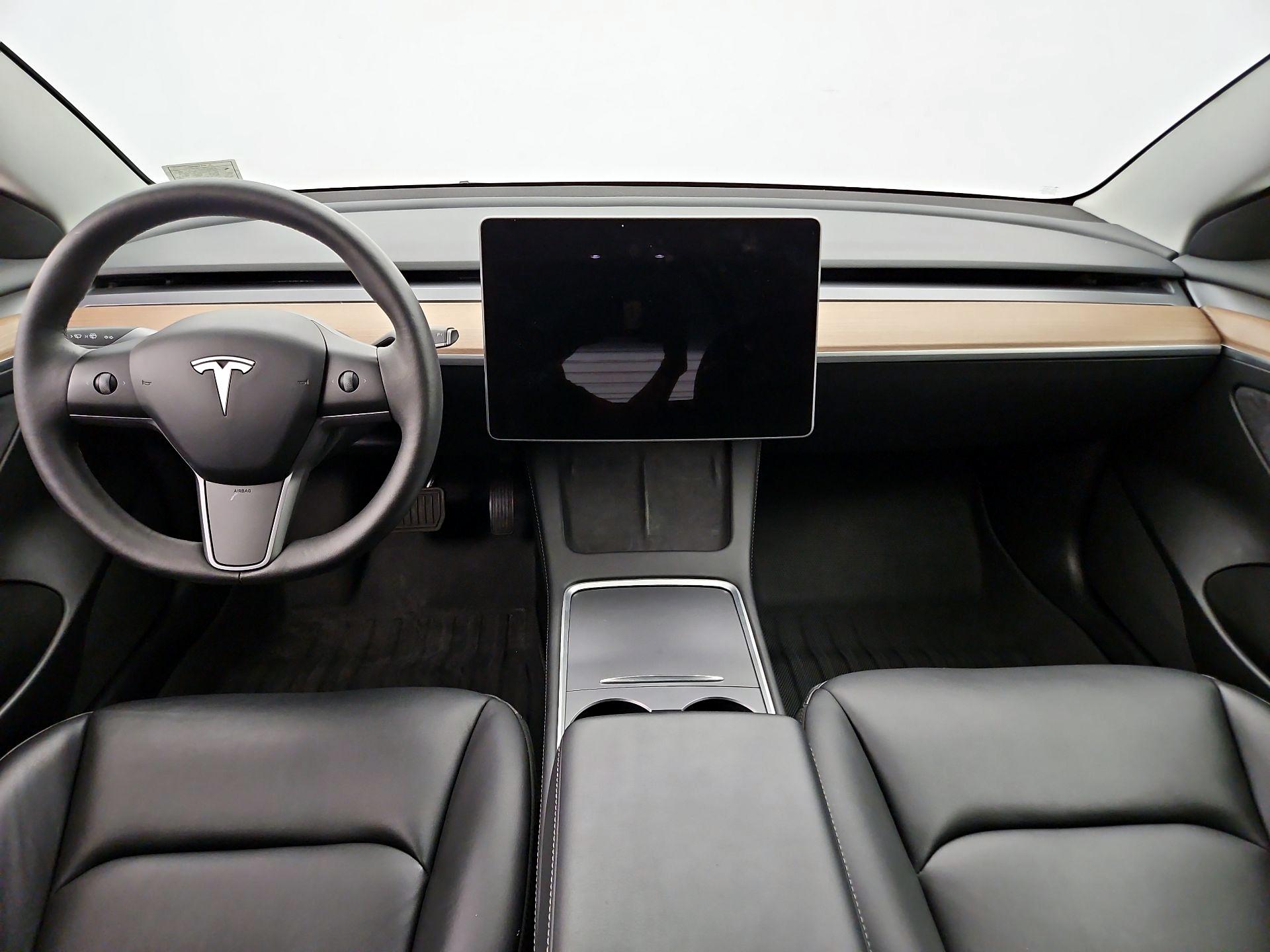 Thumbnail: 2022 Tesla Model 3 - 9