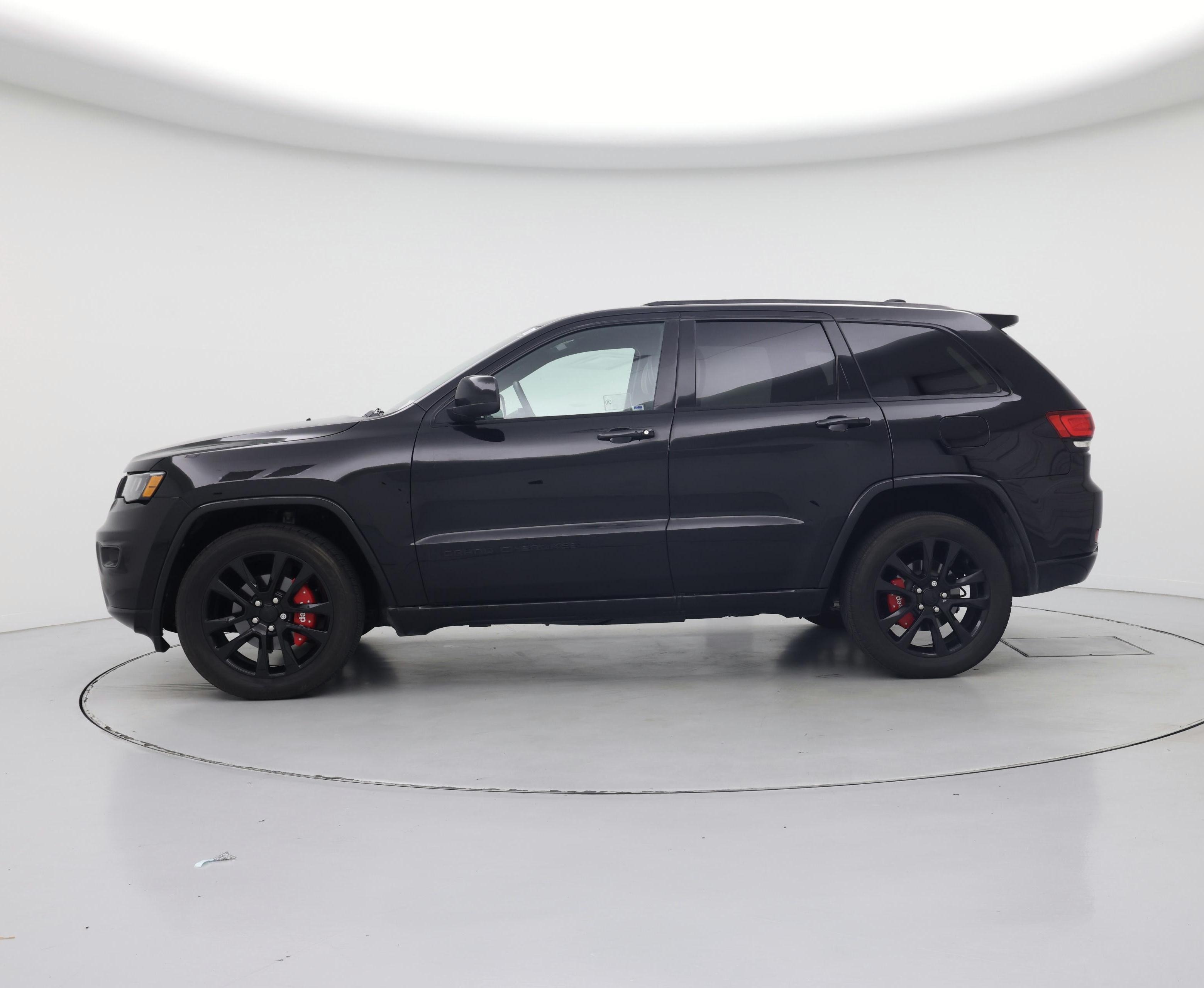 Thumbnail: 2020 Jeep Grand Cherokee - 3