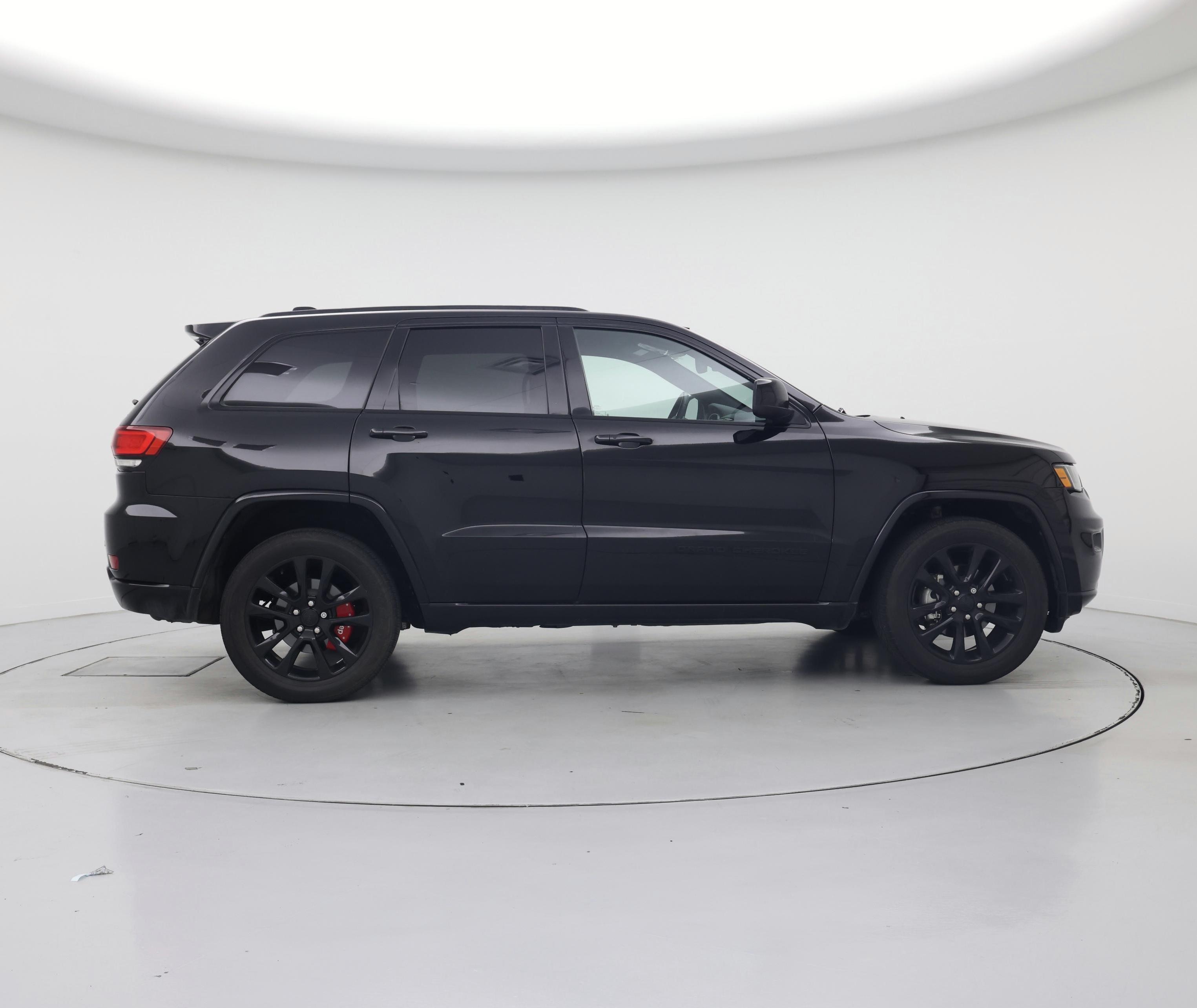 Thumbnail: 2020 Jeep Grand Cherokee - 7