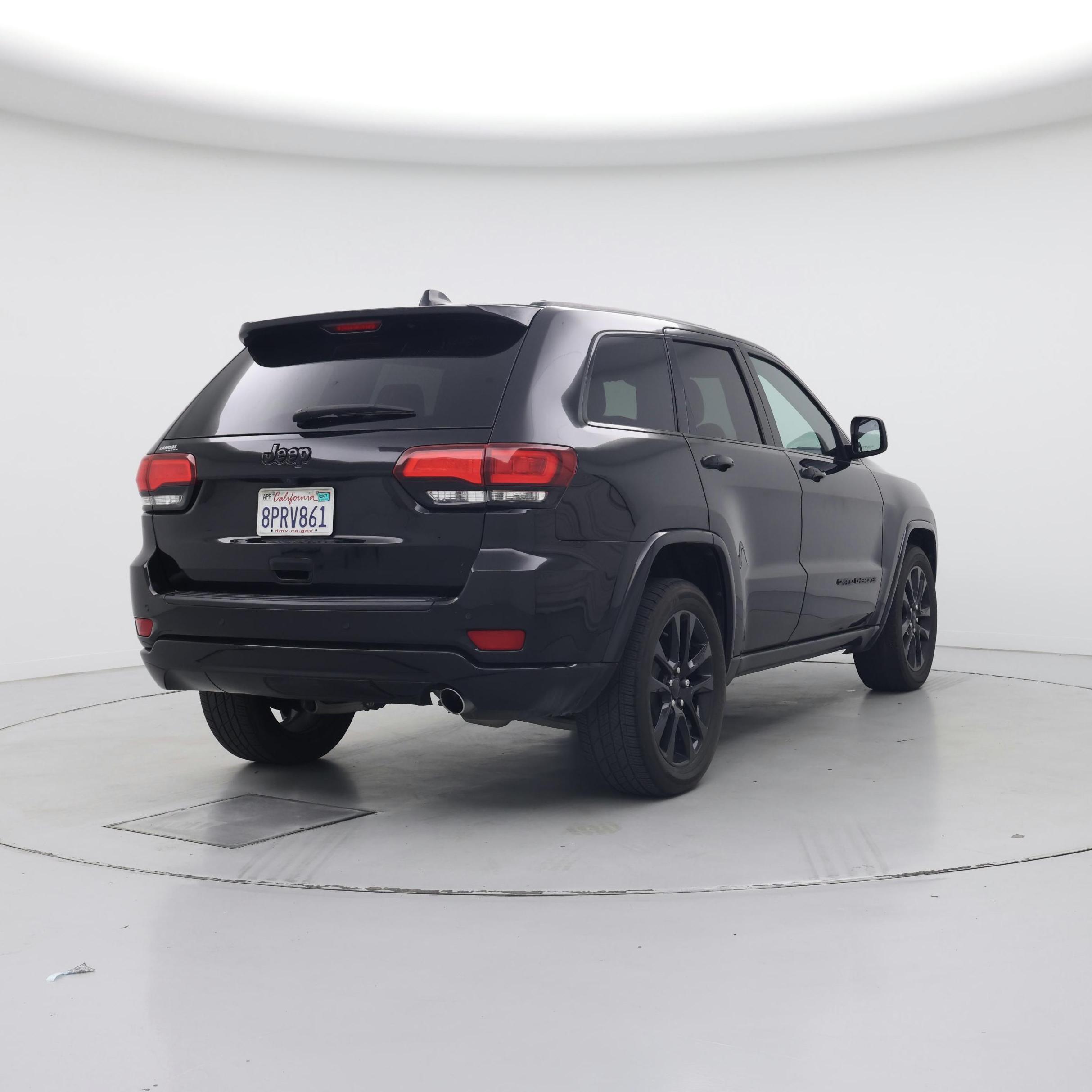 Thumbnail: 2020 Jeep Grand Cherokee - 8