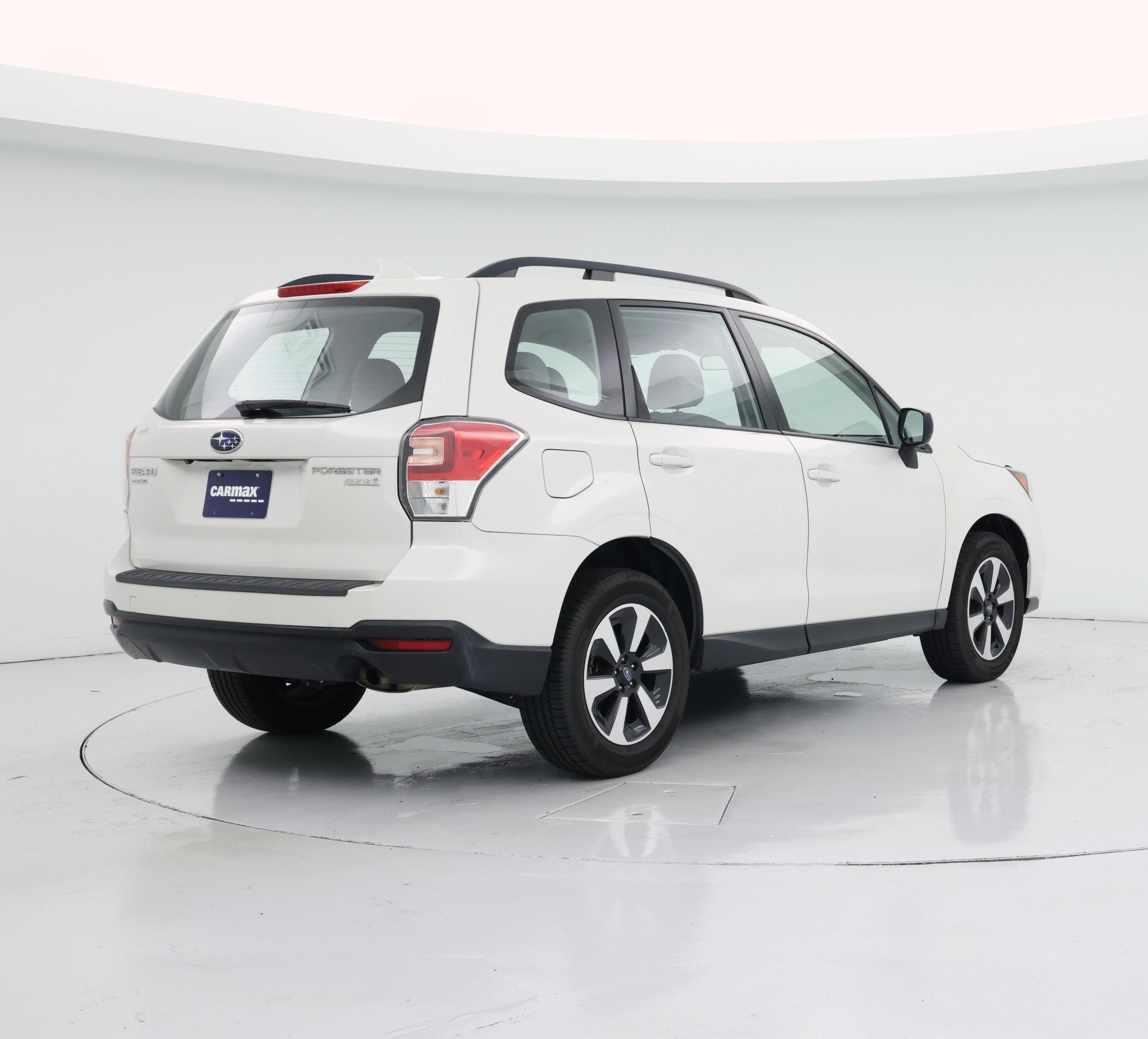 Thumbnail: 2017 Subaru Forester - 8