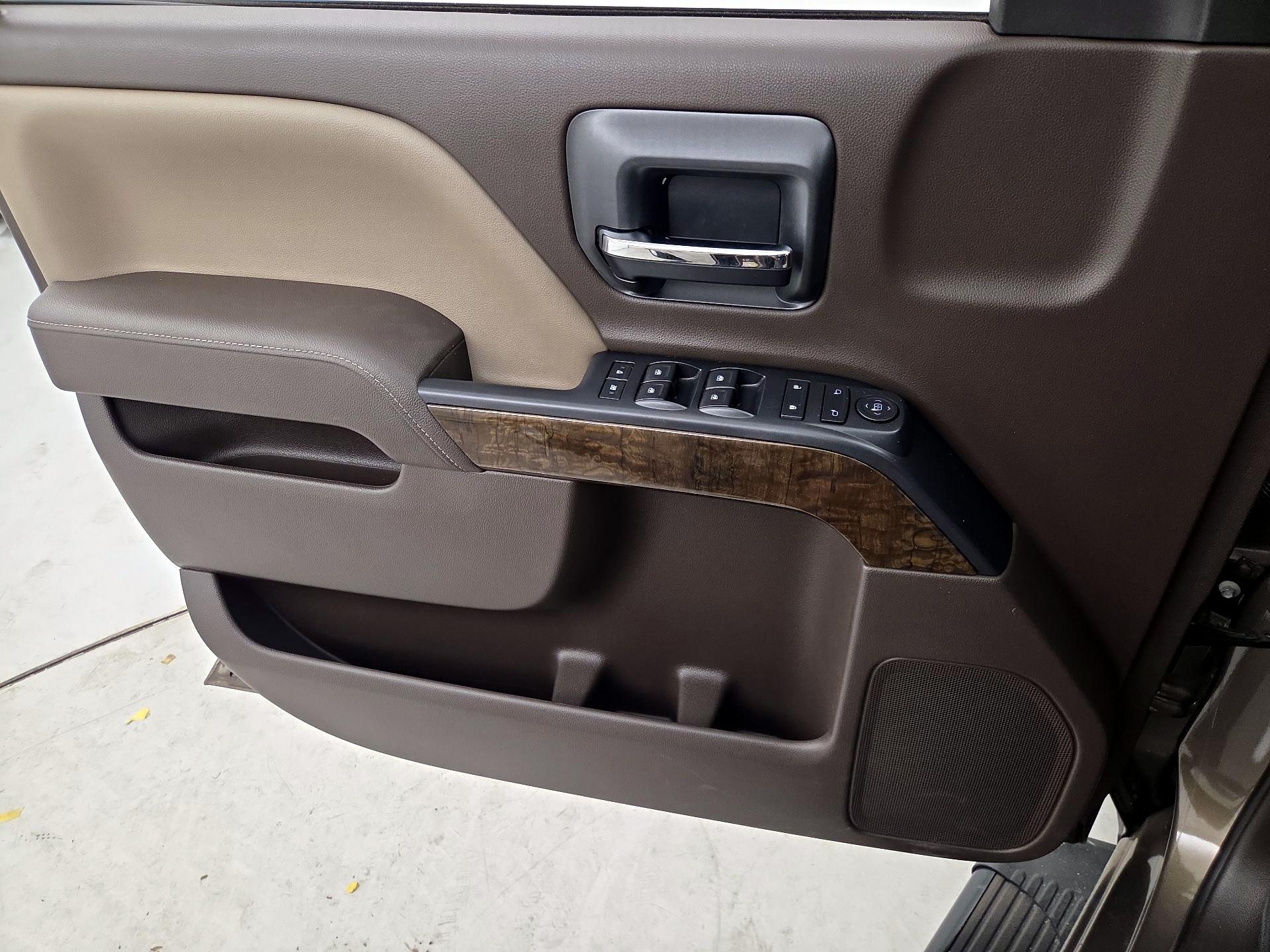 Thumbnail: 2015 Chevrolet Silverado 1500 - 12