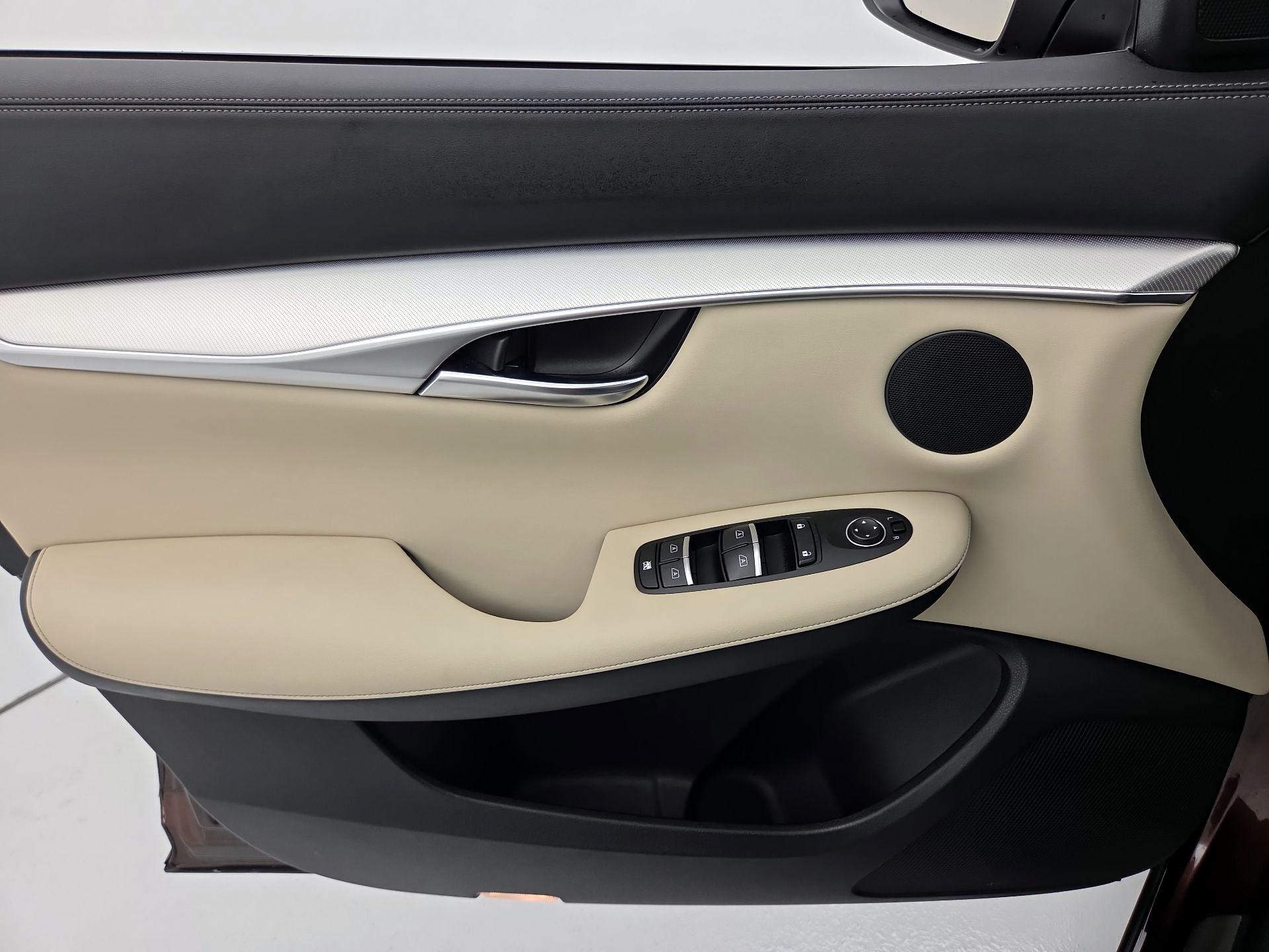 Thumbnail: 2020 INFINITI QX50 - 12