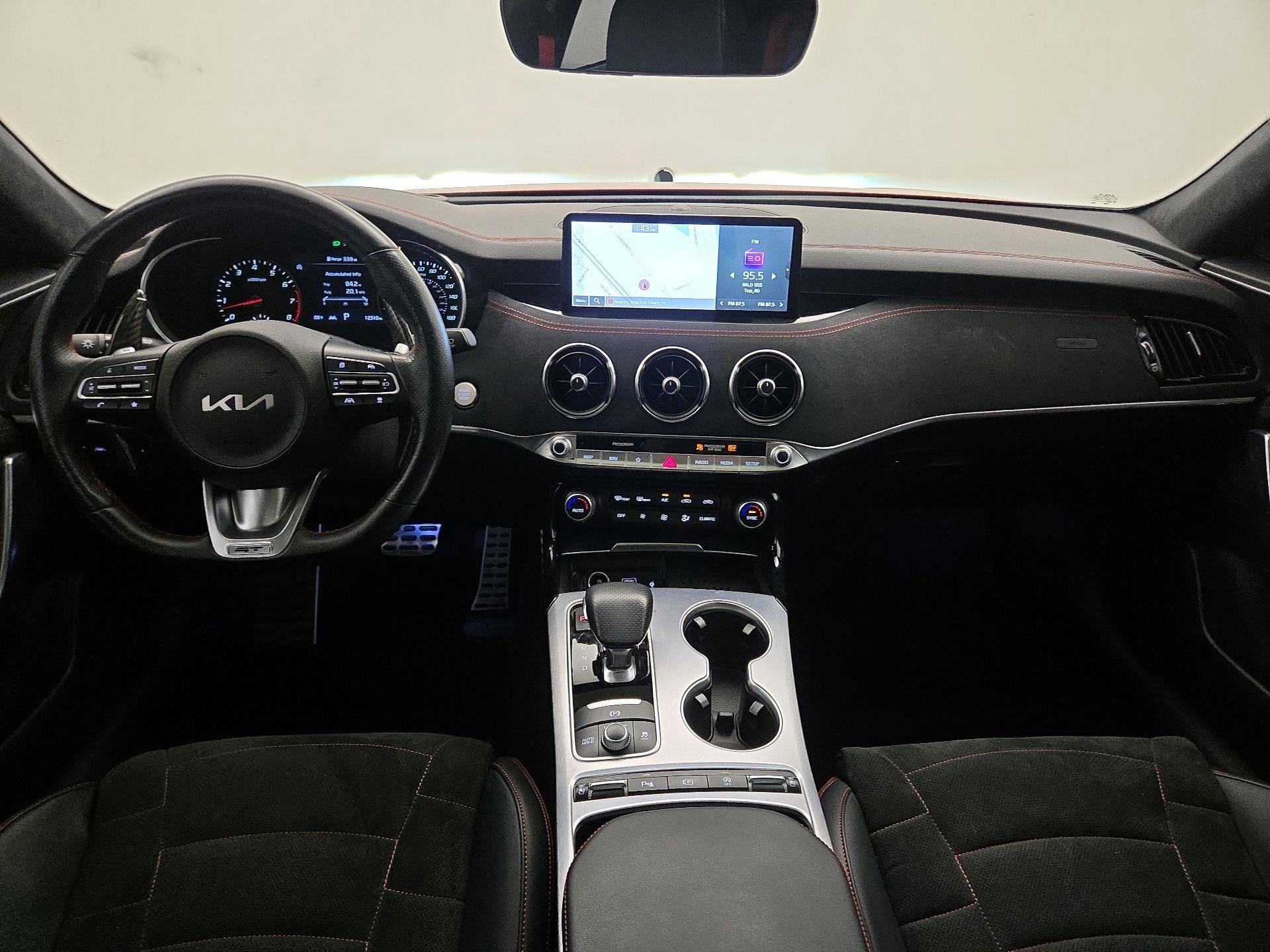 Thumbnail: 2023 Kia Stinger - 9