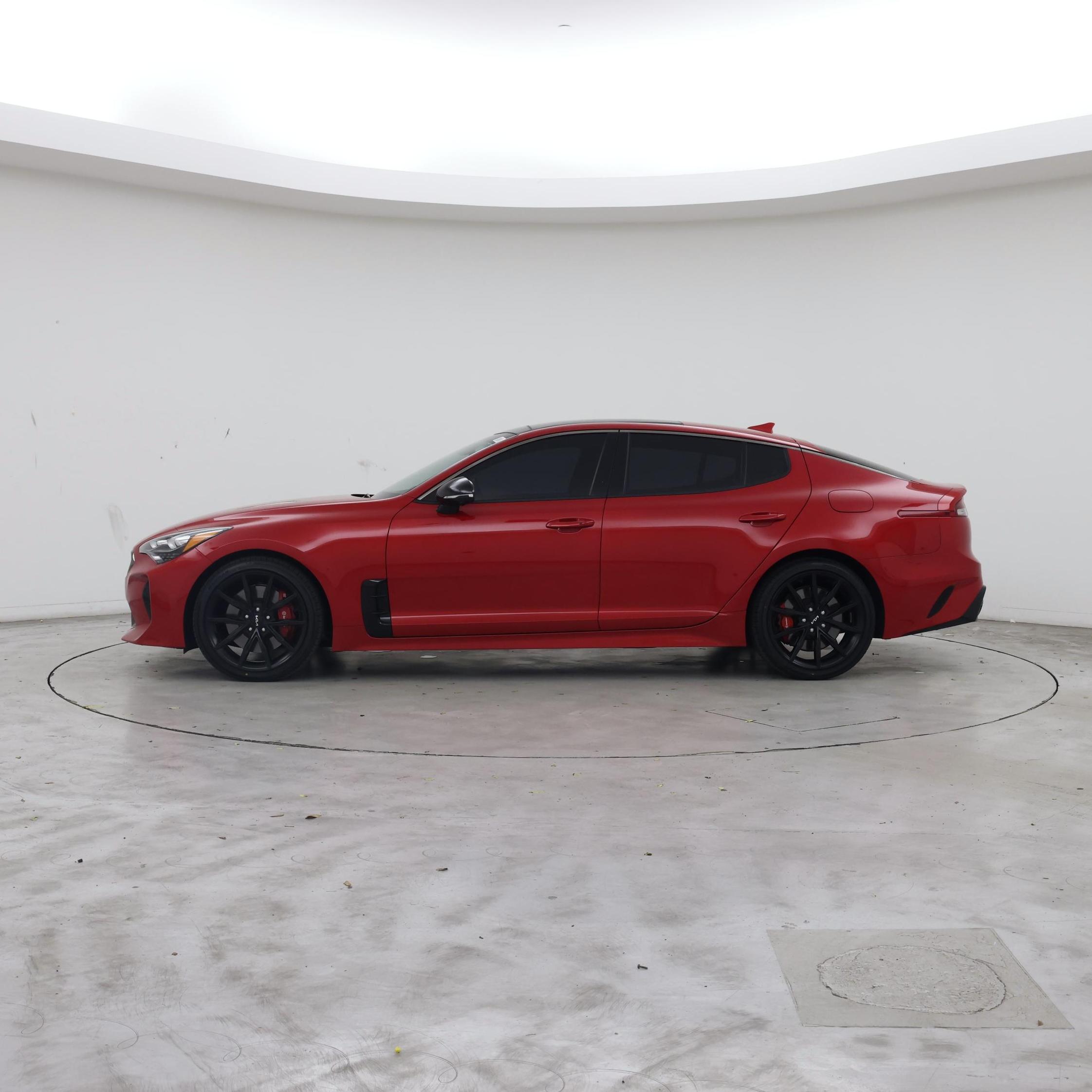 Thumbnail: 2023 Kia Stinger - 3