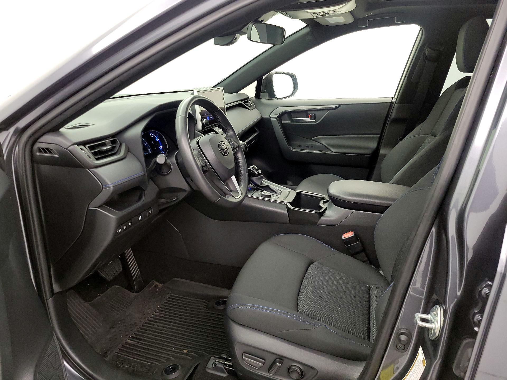 Thumbnail: 2024 Toyota RAV4 - 11