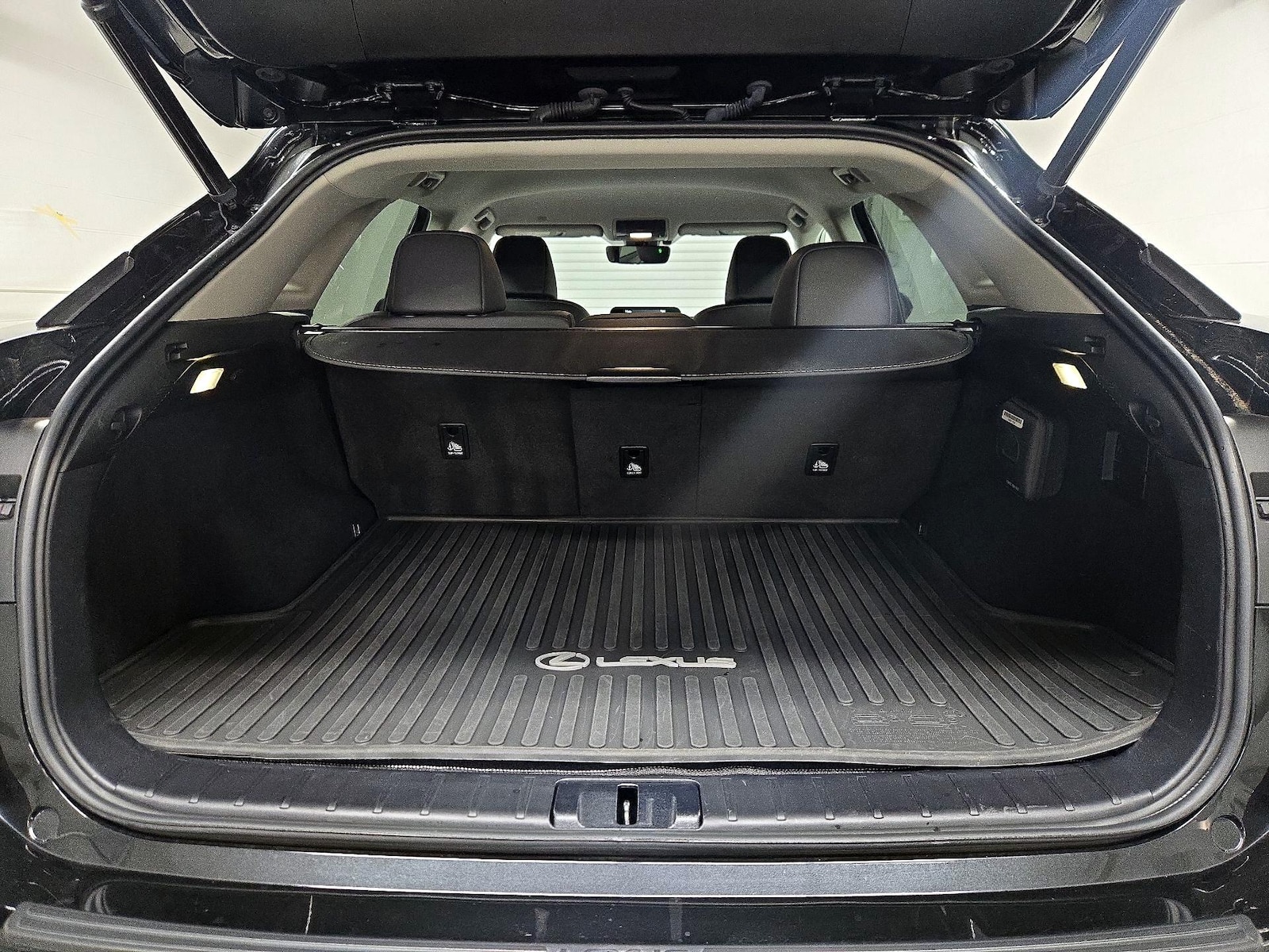 2022 Lexus RX 350 - Photo 21