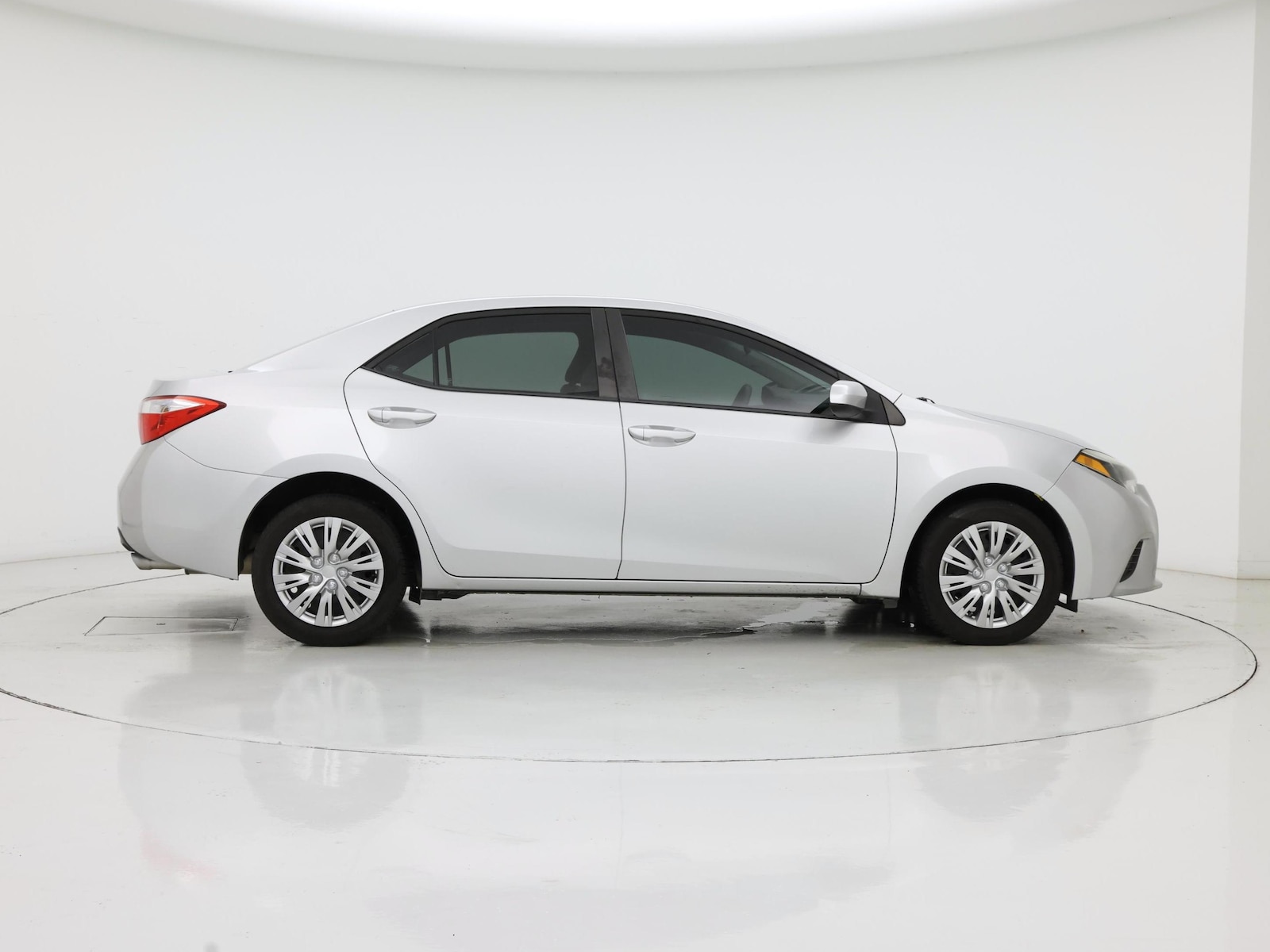 2014 Toyota Corolla LE - Photo 8