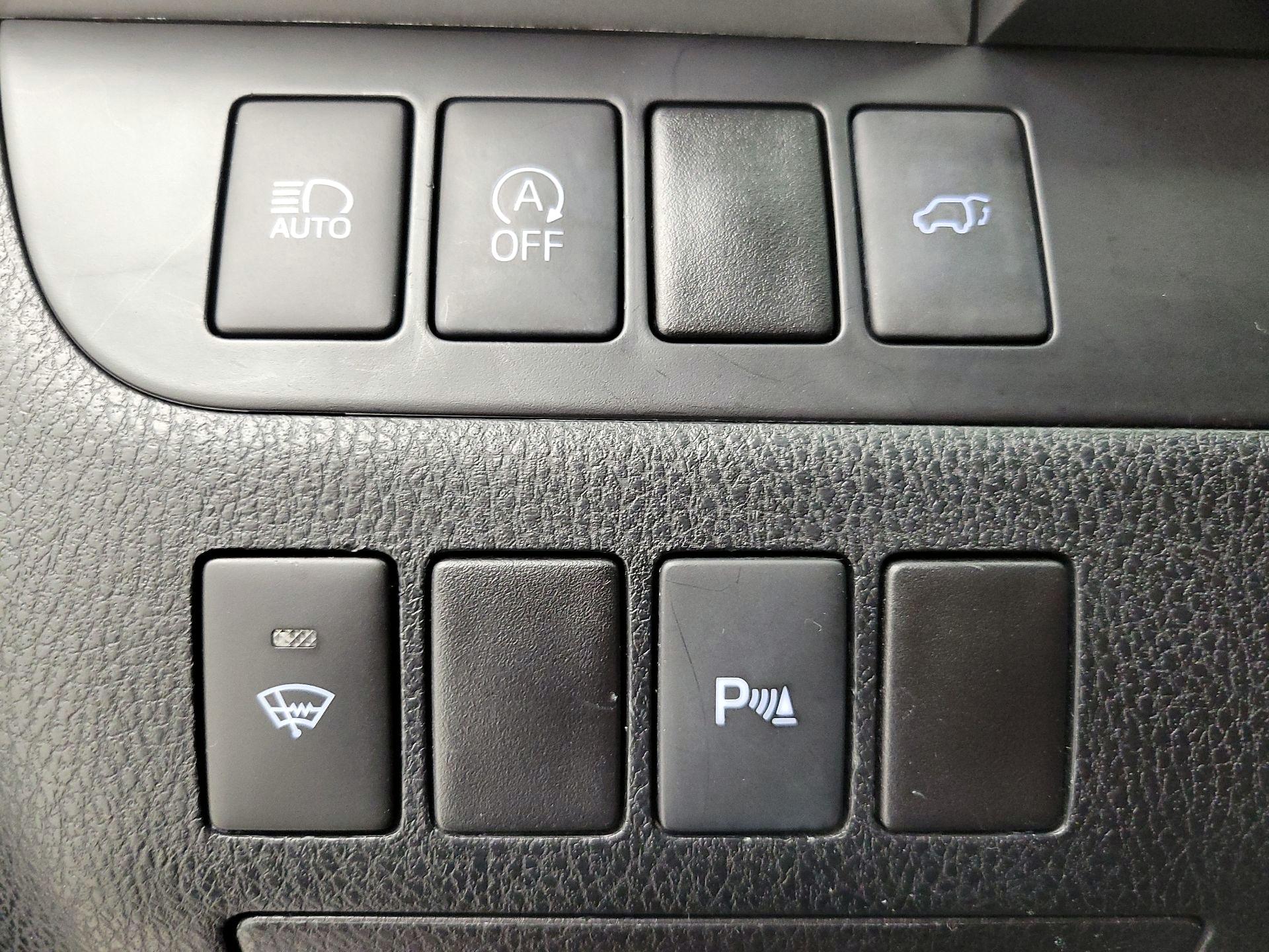 Thumbnail: 2017 Toyota Highlander - 13
