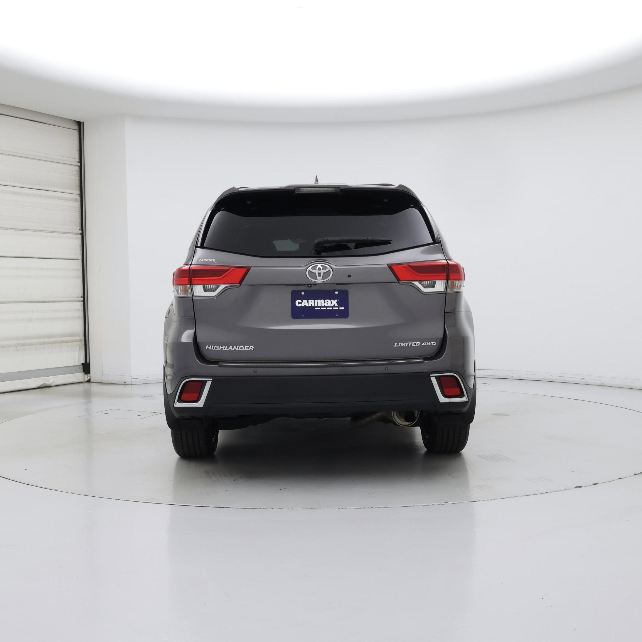 Thumbnail: 2017 Toyota Highlander - 6
