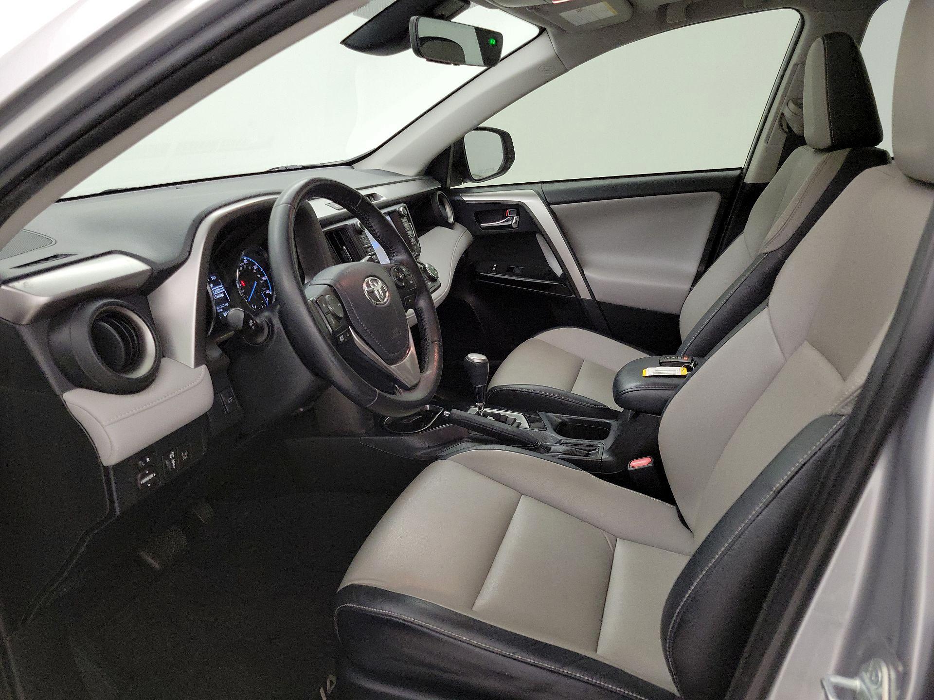 Thumbnail: 2017 Toyota RAV4 - 11