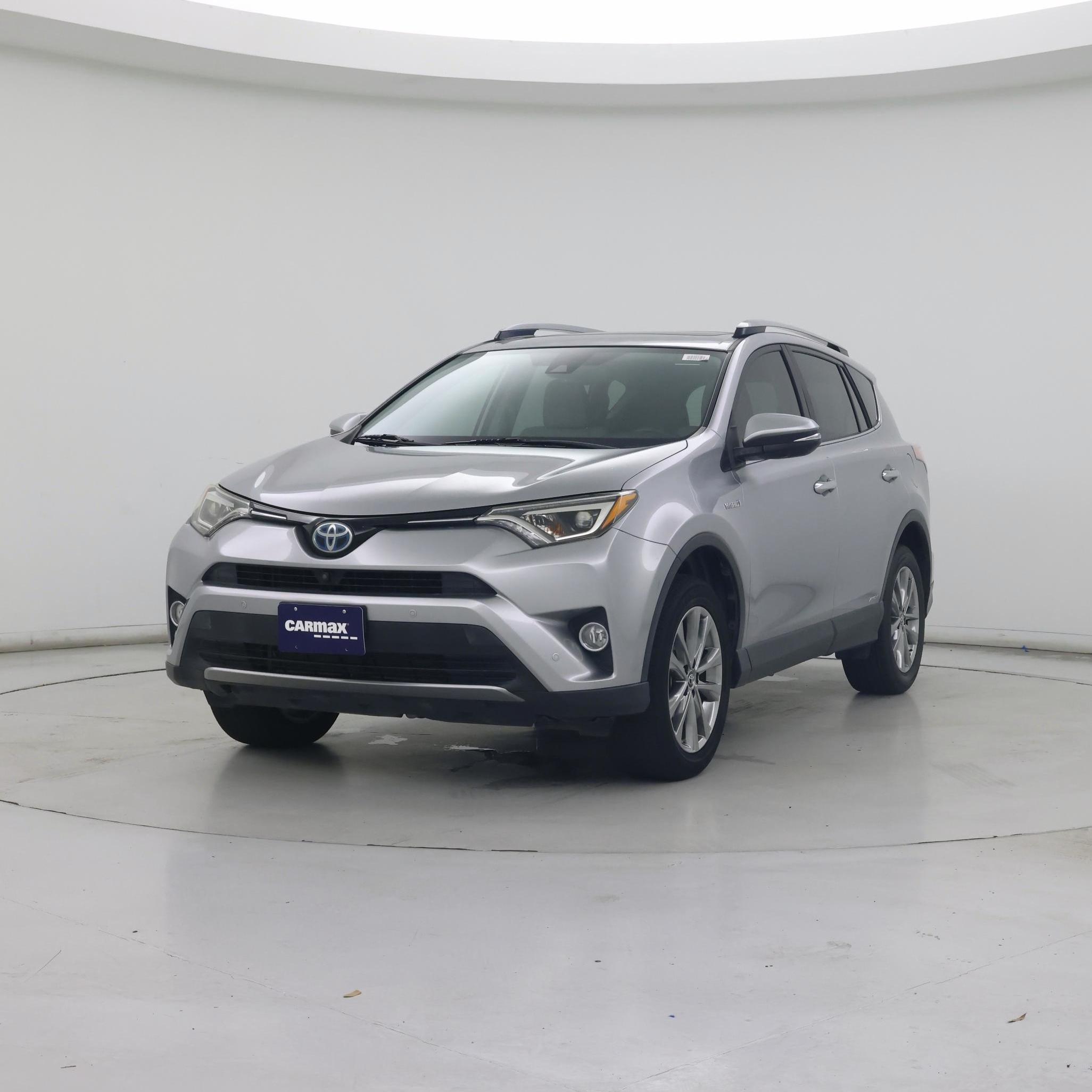 Thumbnail: 2017 Toyota RAV4 - 4