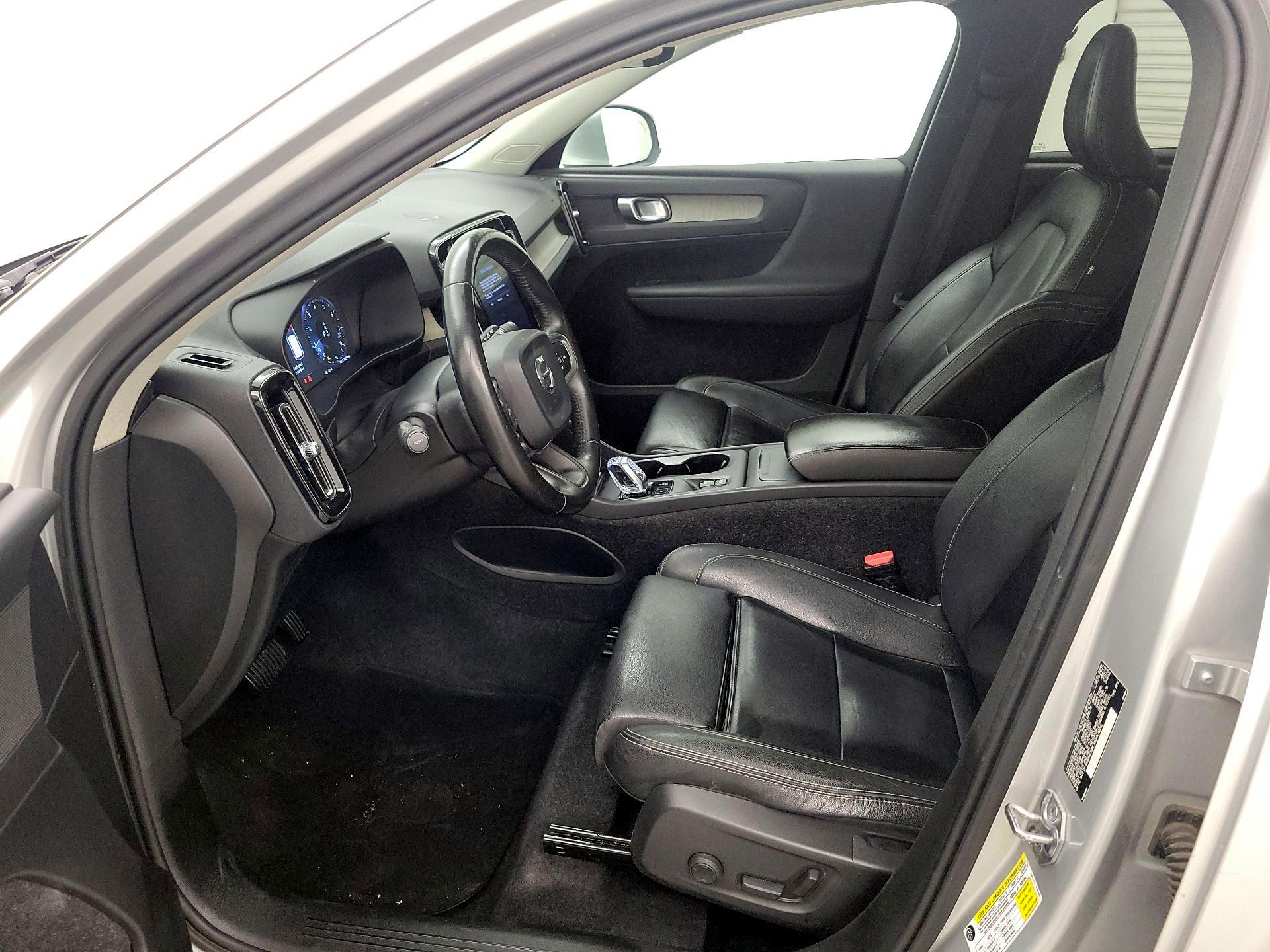 Thumbnail: 2019 Volvo XC40 - 11