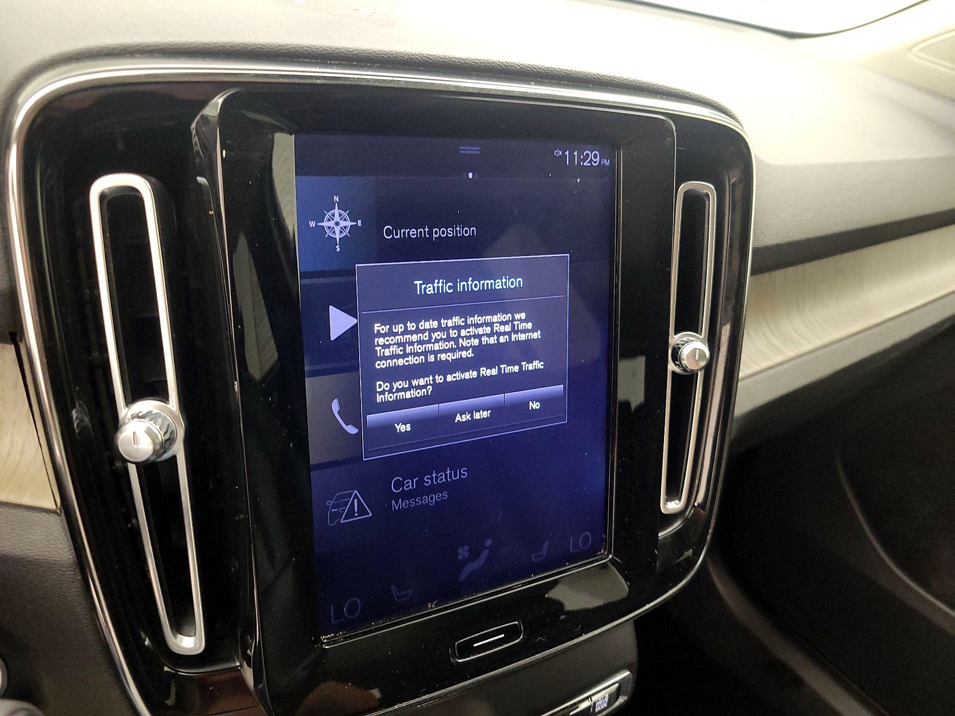 Thumbnail: 2019 Volvo XC40 - 13