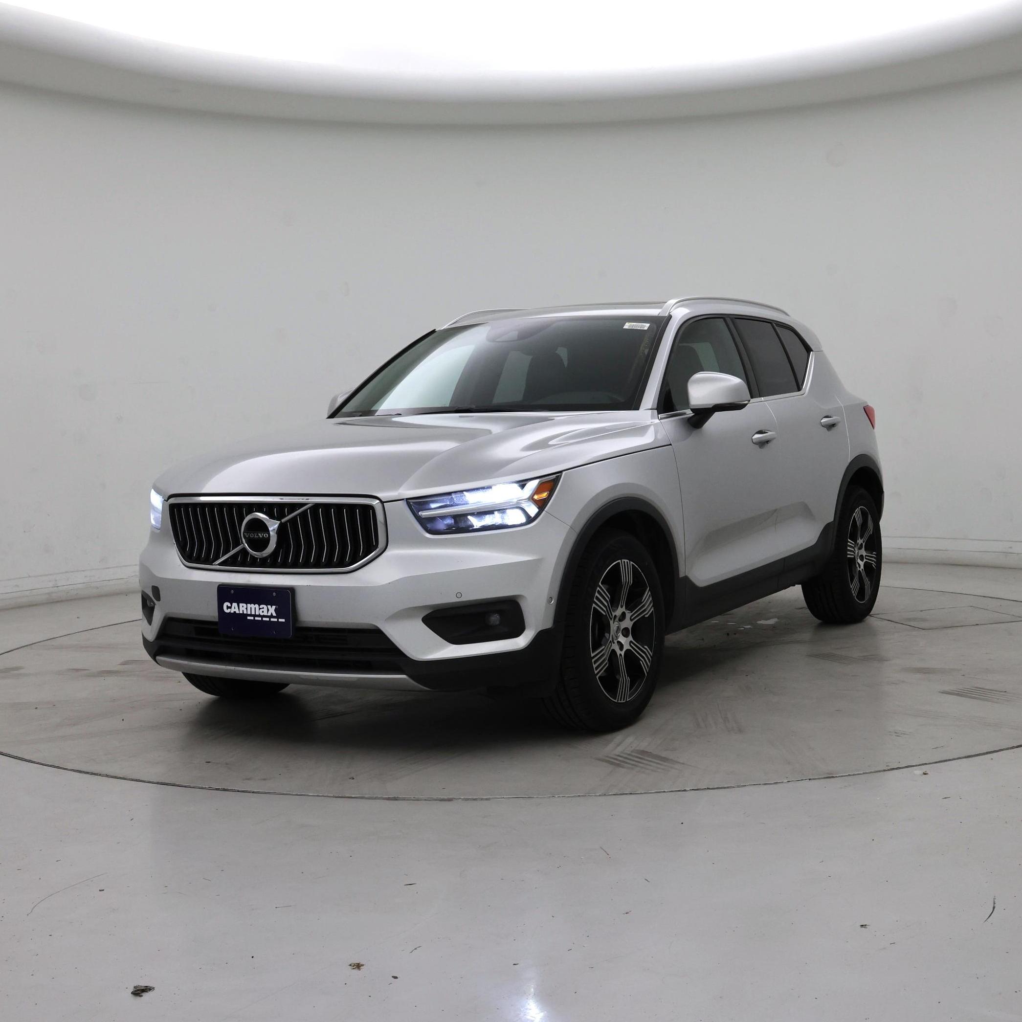 Thumbnail: 2019 Volvo XC40 - 4
