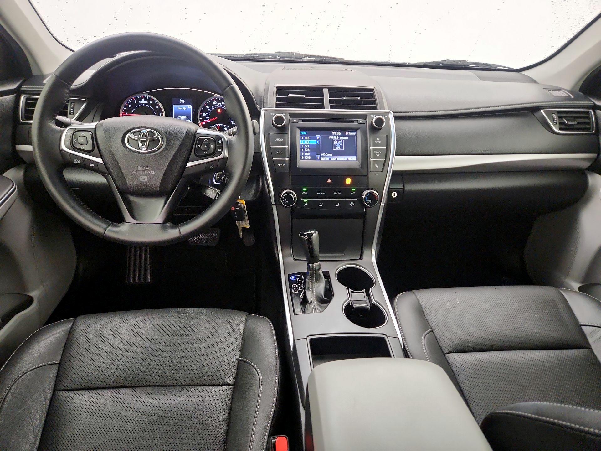 Thumbnail: 2015 Toyota Camry - 9