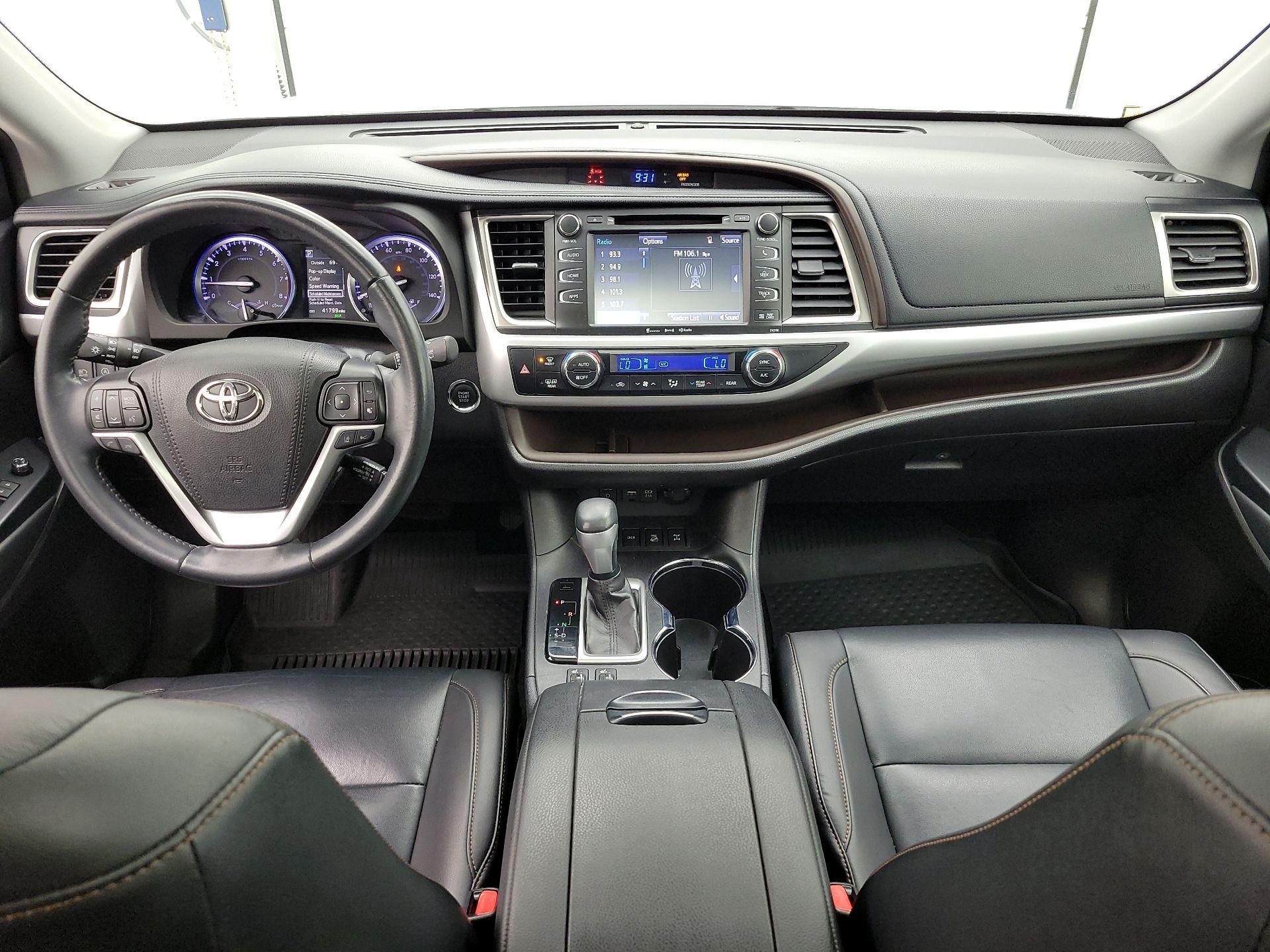 Thumbnail: 2019 Toyota Highlander - 9