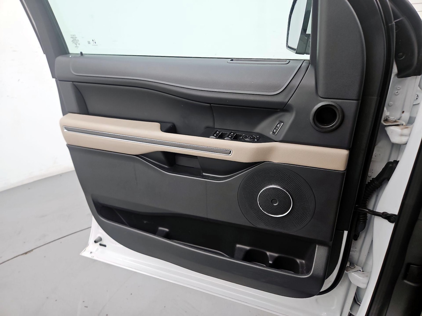 2023 Ford Expedition XLT - Photo 13