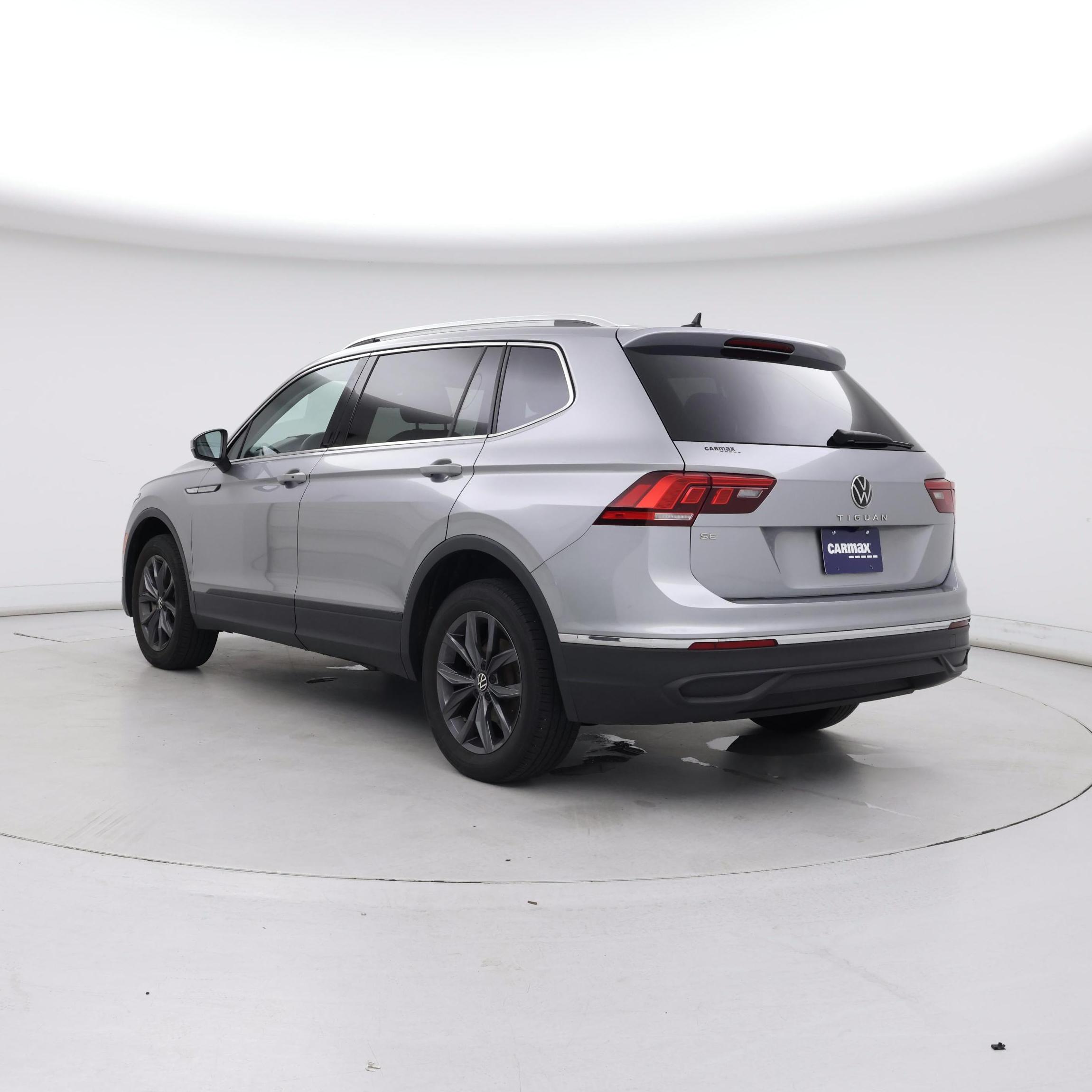 Thumbnail: 2022 Volkswagen Tiguan - 2