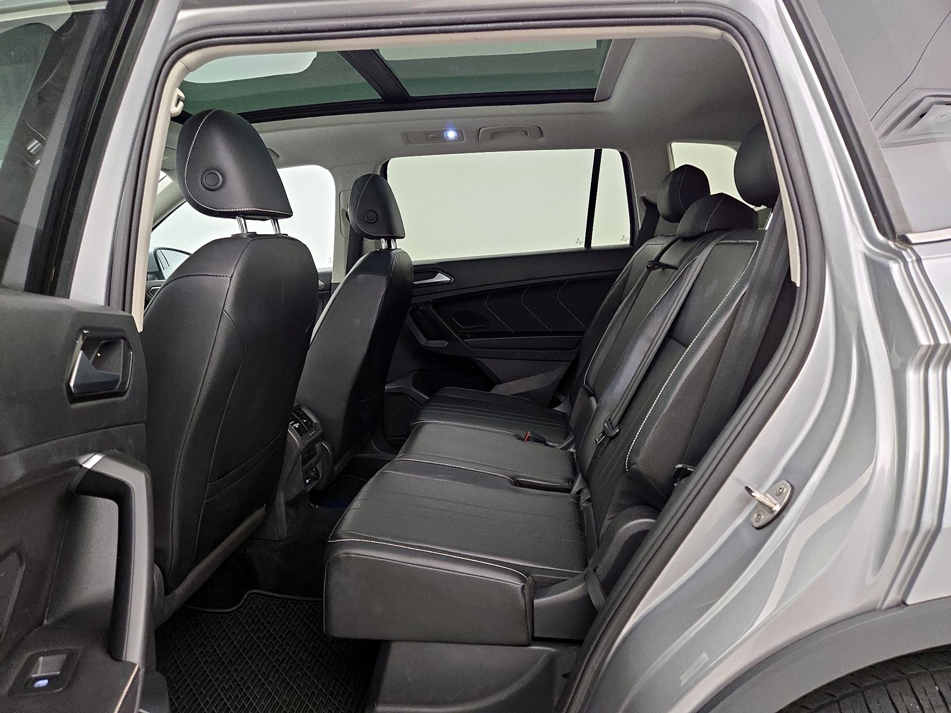 Thumbnail: 2022 Volkswagen Tiguan - 20
