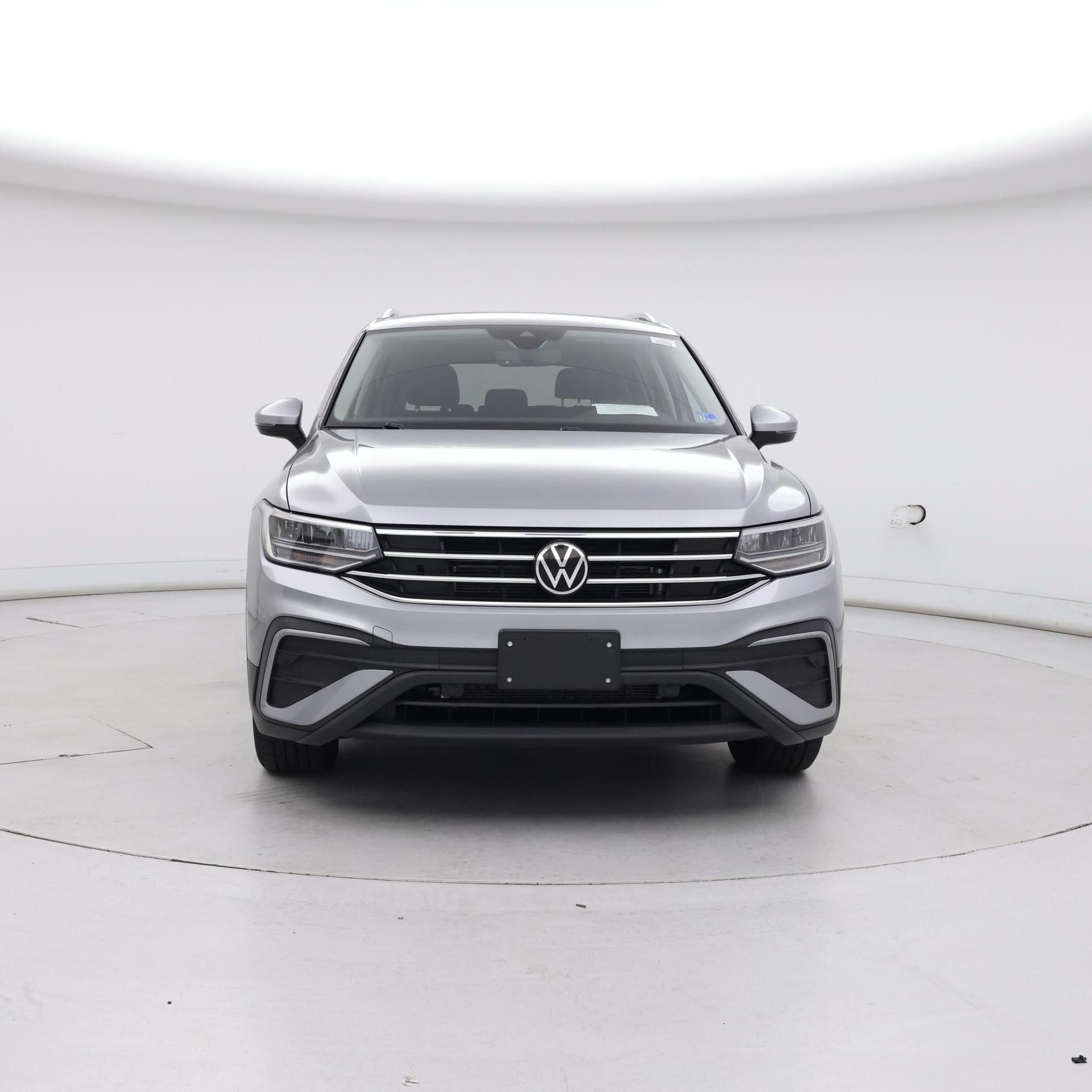 Thumbnail: 2022 Volkswagen Tiguan - 5