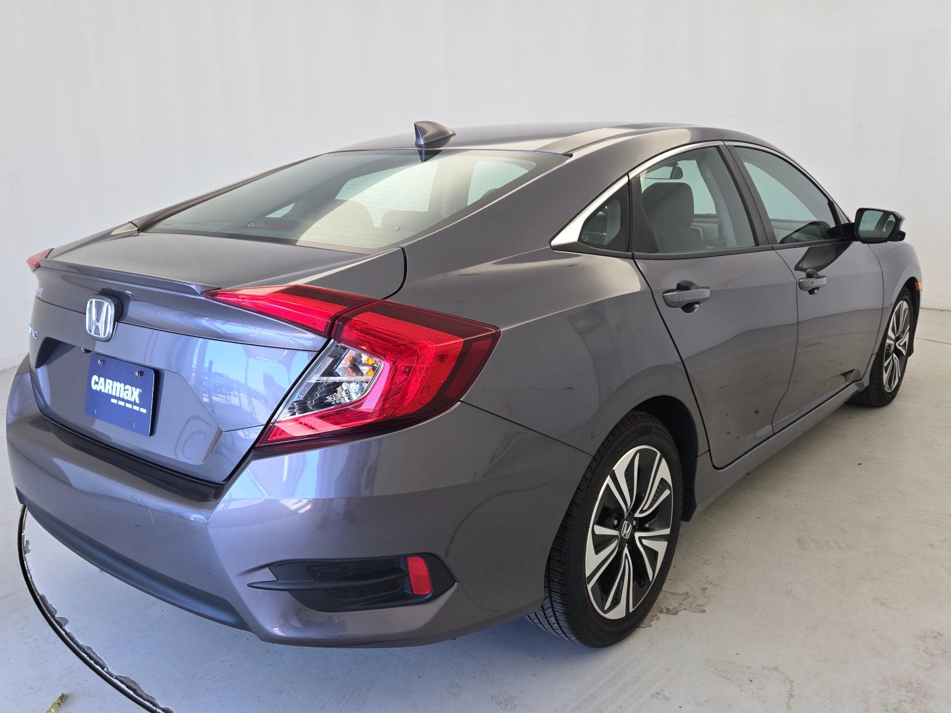 Thumbnail: 2017 Honda Civic - 5