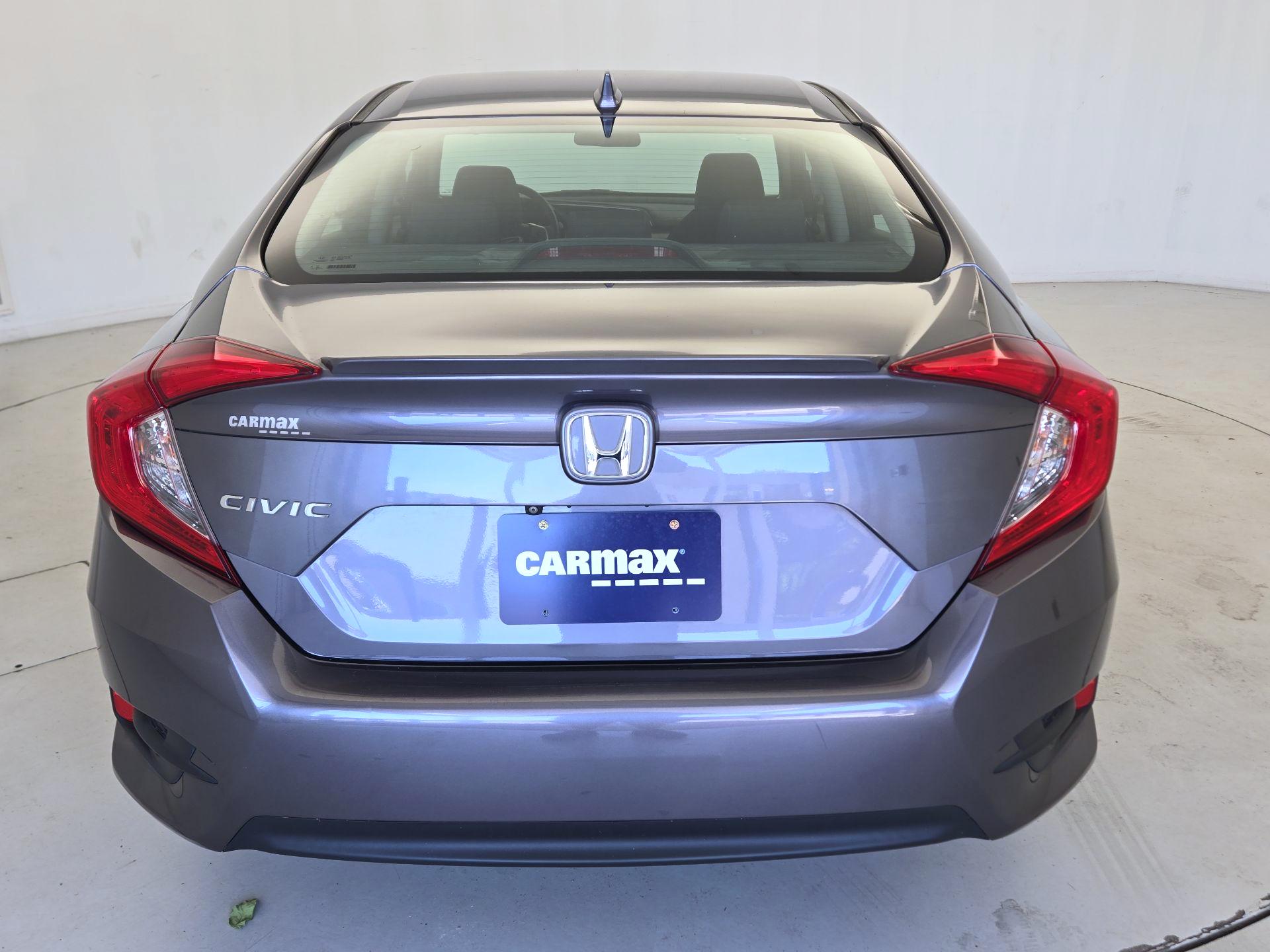 Thumbnail: 2017 Honda Civic - 6