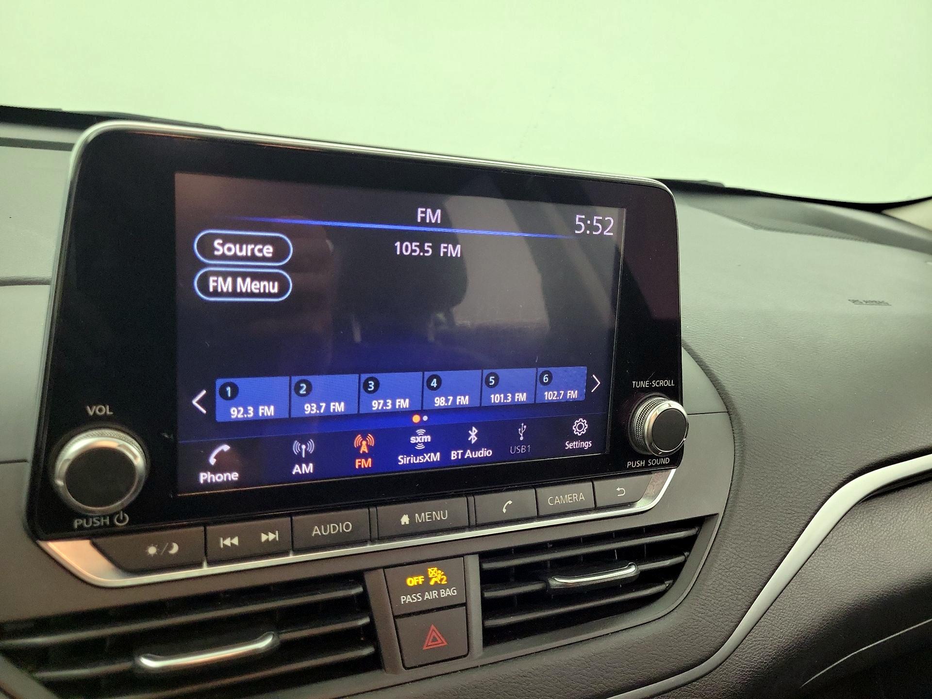 Thumbnail: 2019 Nissan Altima - 15