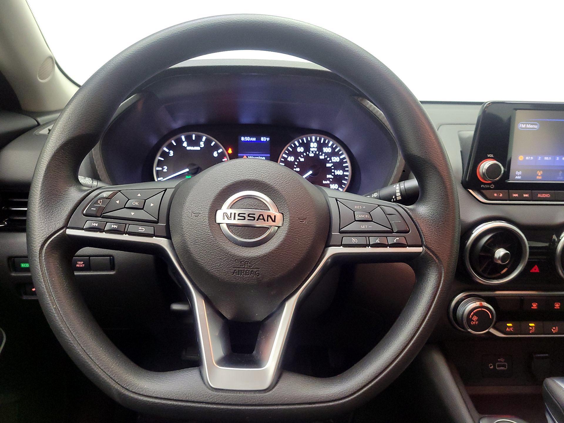 Thumbnail: 2020 Nissan Sentra - 10
