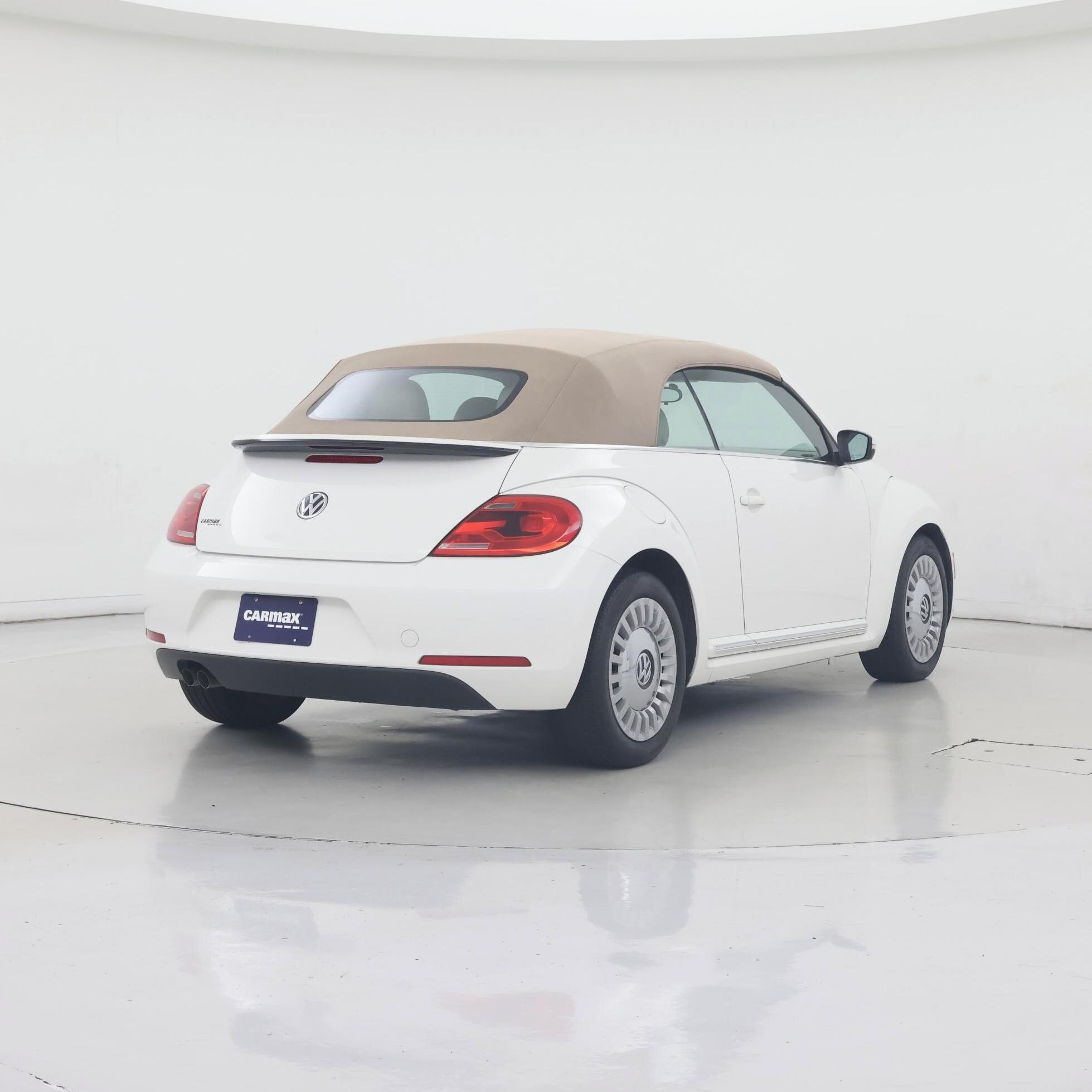 Thumbnail: 2014 Volkswagen Beetle - 8