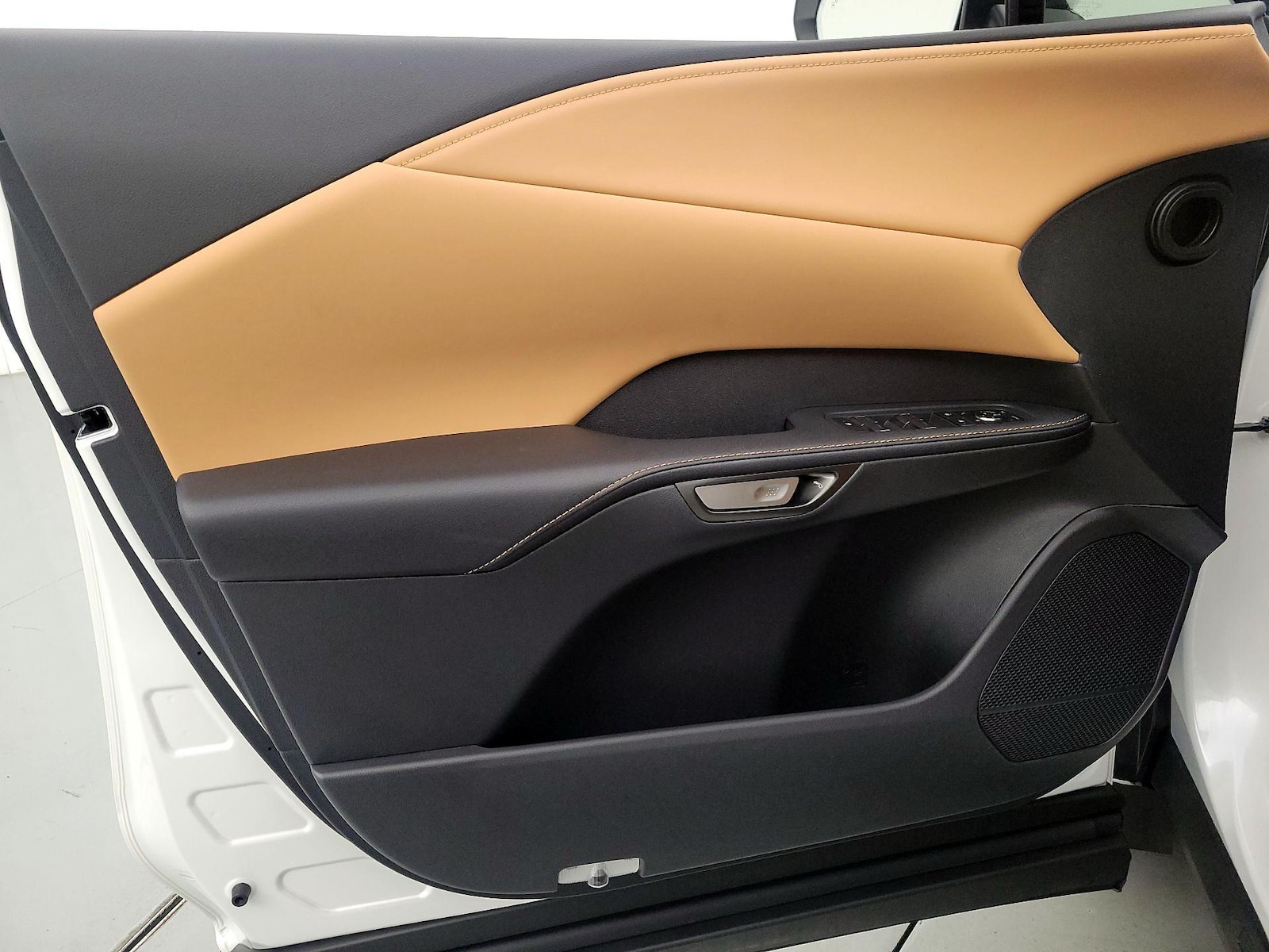 2025 Lexus RX 350 - Photo 13